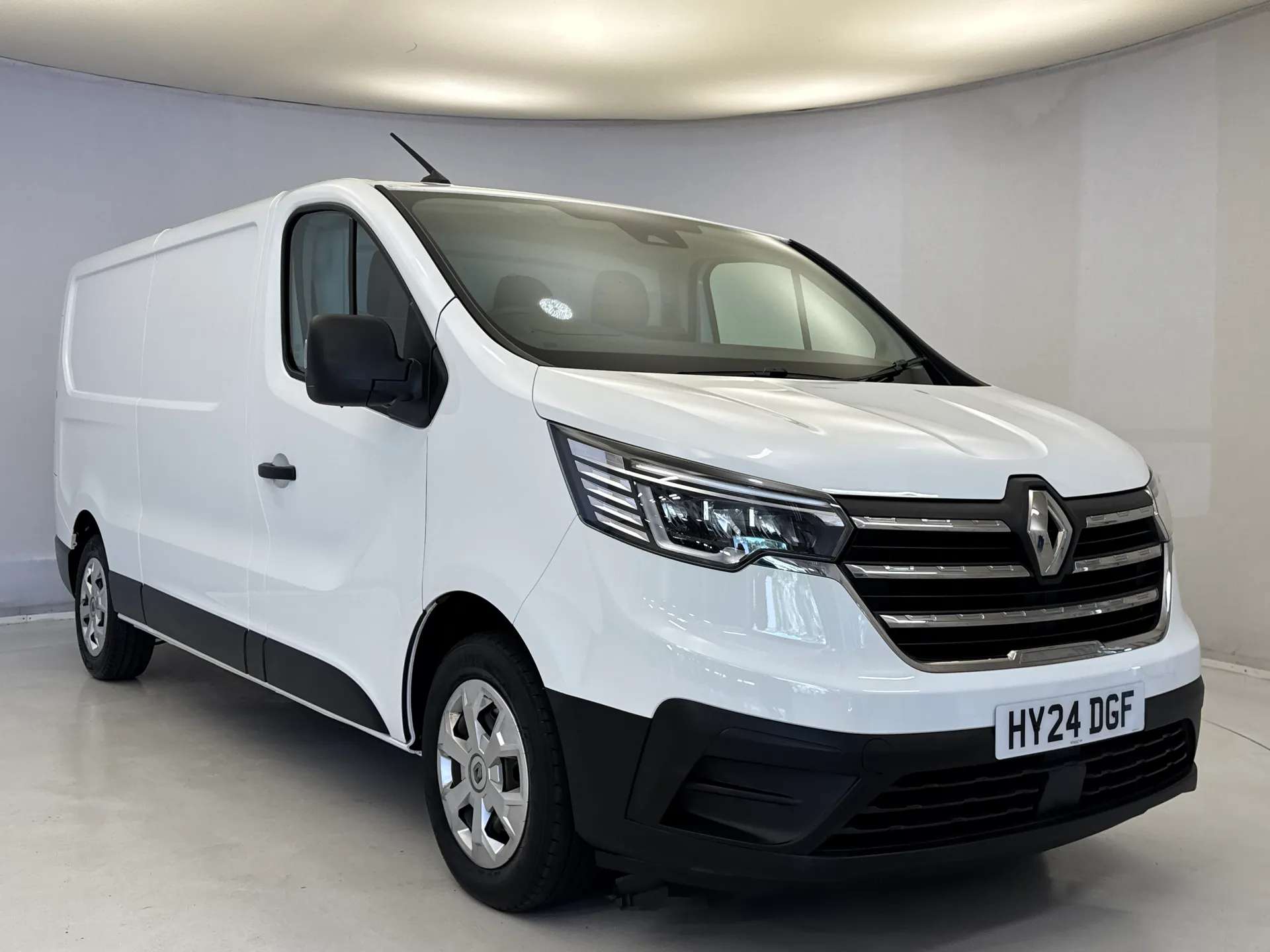2024 RENAULT TRAFIC 2024 RENAULT TRAFIC