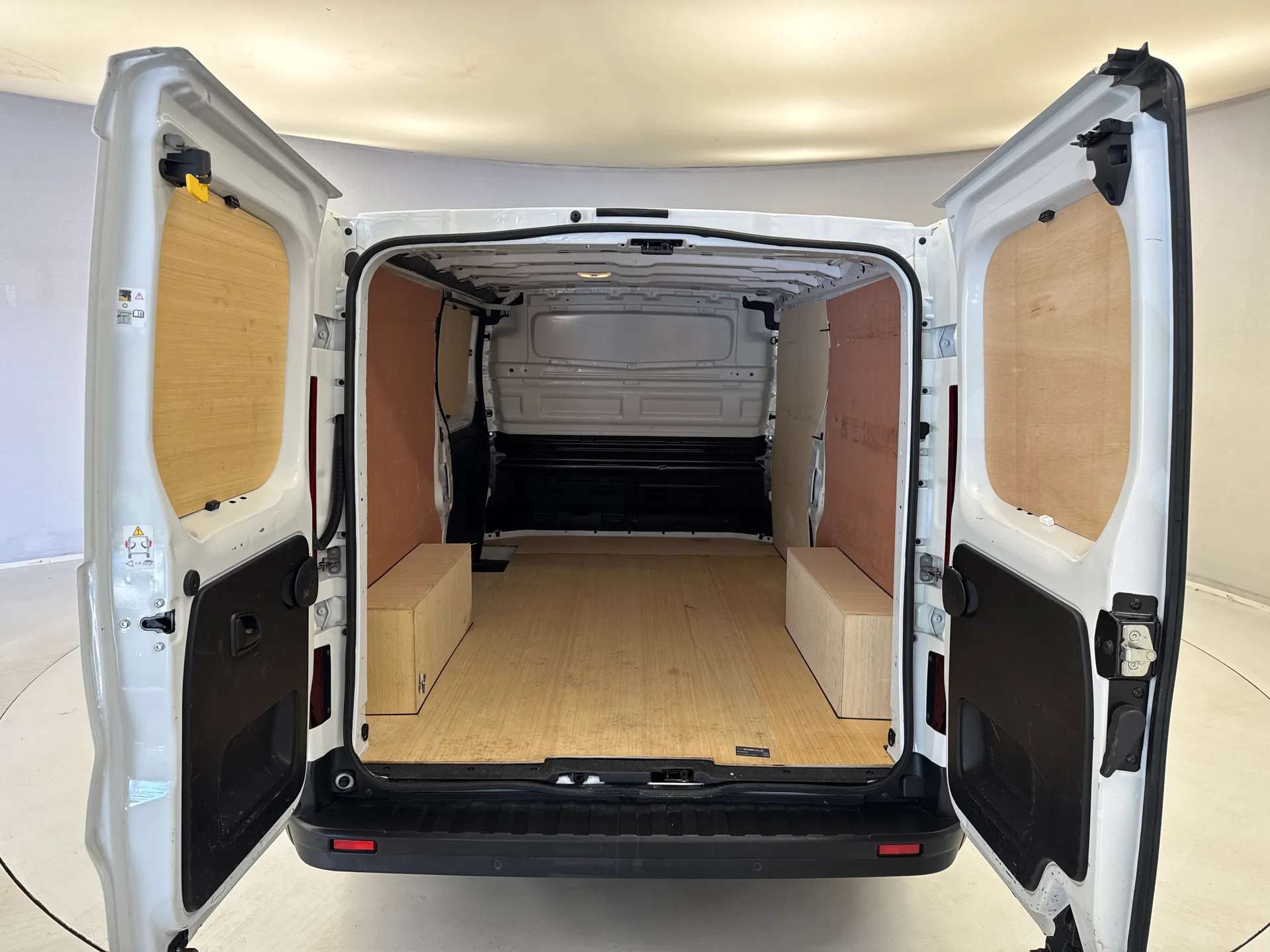 2024 RENAULT TRAFIC 2024 RENAULT TRAFIC
