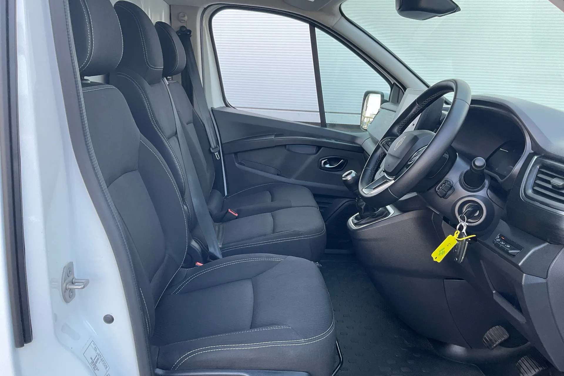 2024 RENAULT TRAFIC 2024 RENAULT TRAFIC