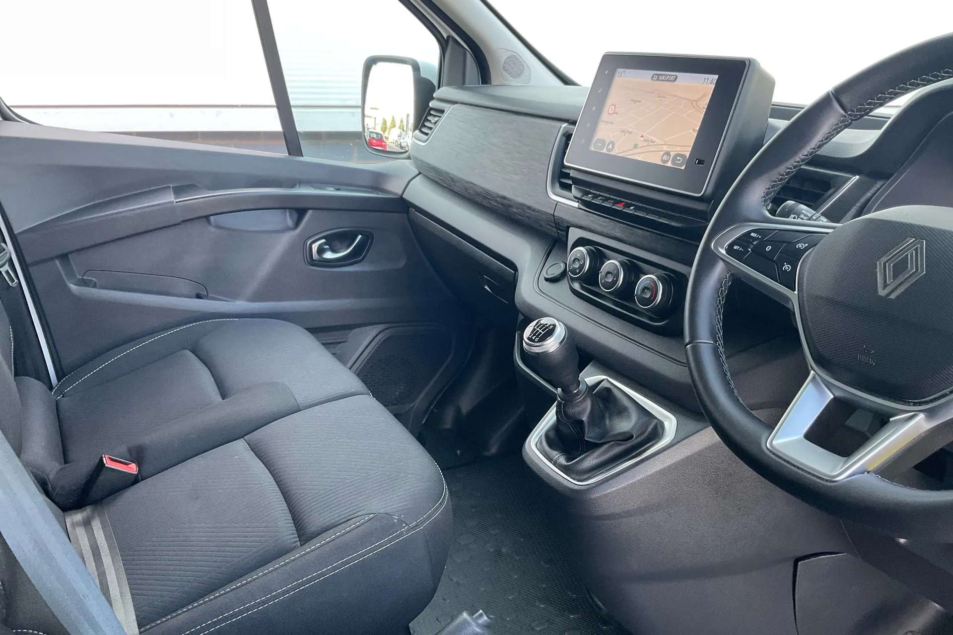 2024 RENAULT TRAFIC 2024 RENAULT TRAFIC