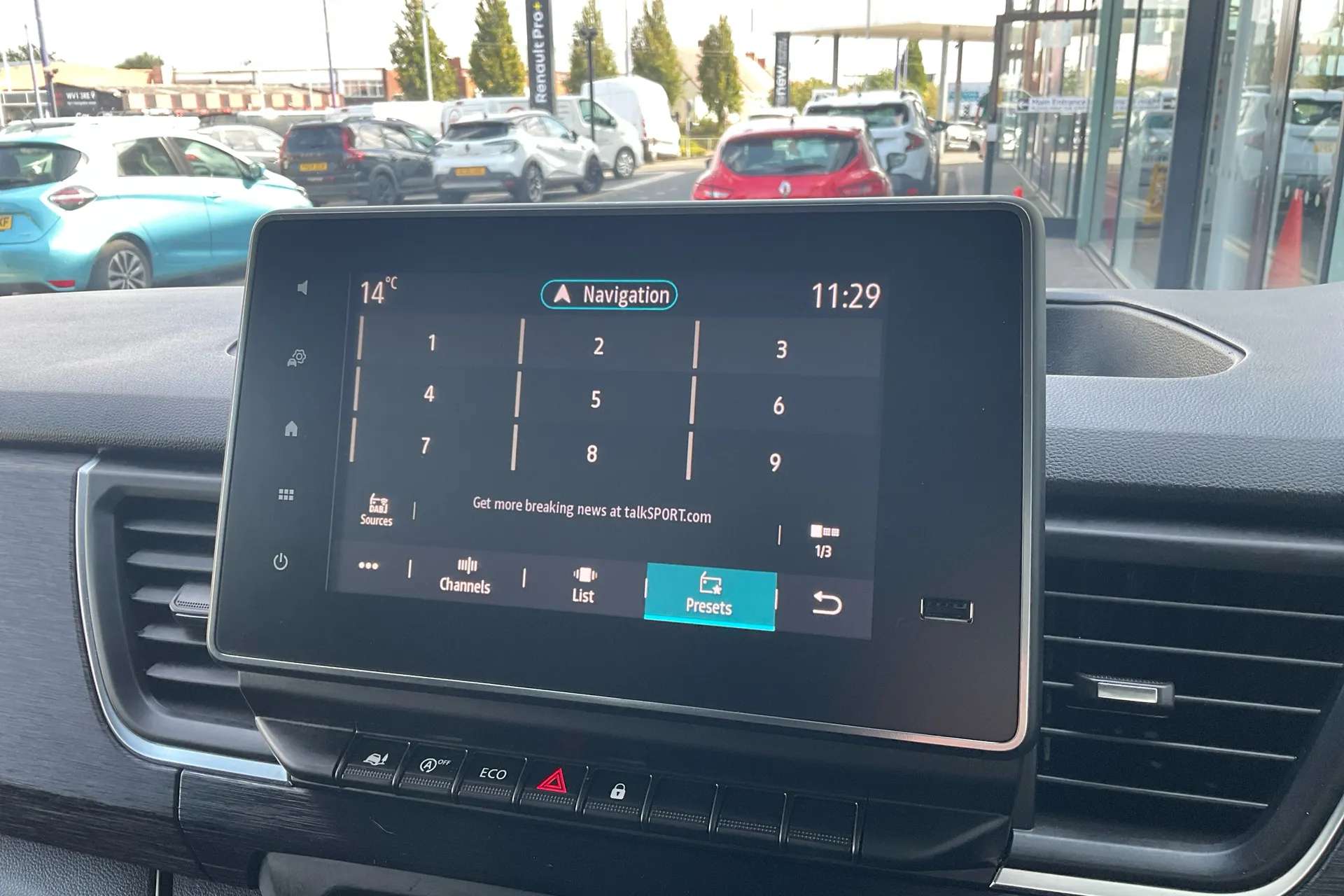 2024 RENAULT TRAFIC 2024 RENAULT TRAFIC