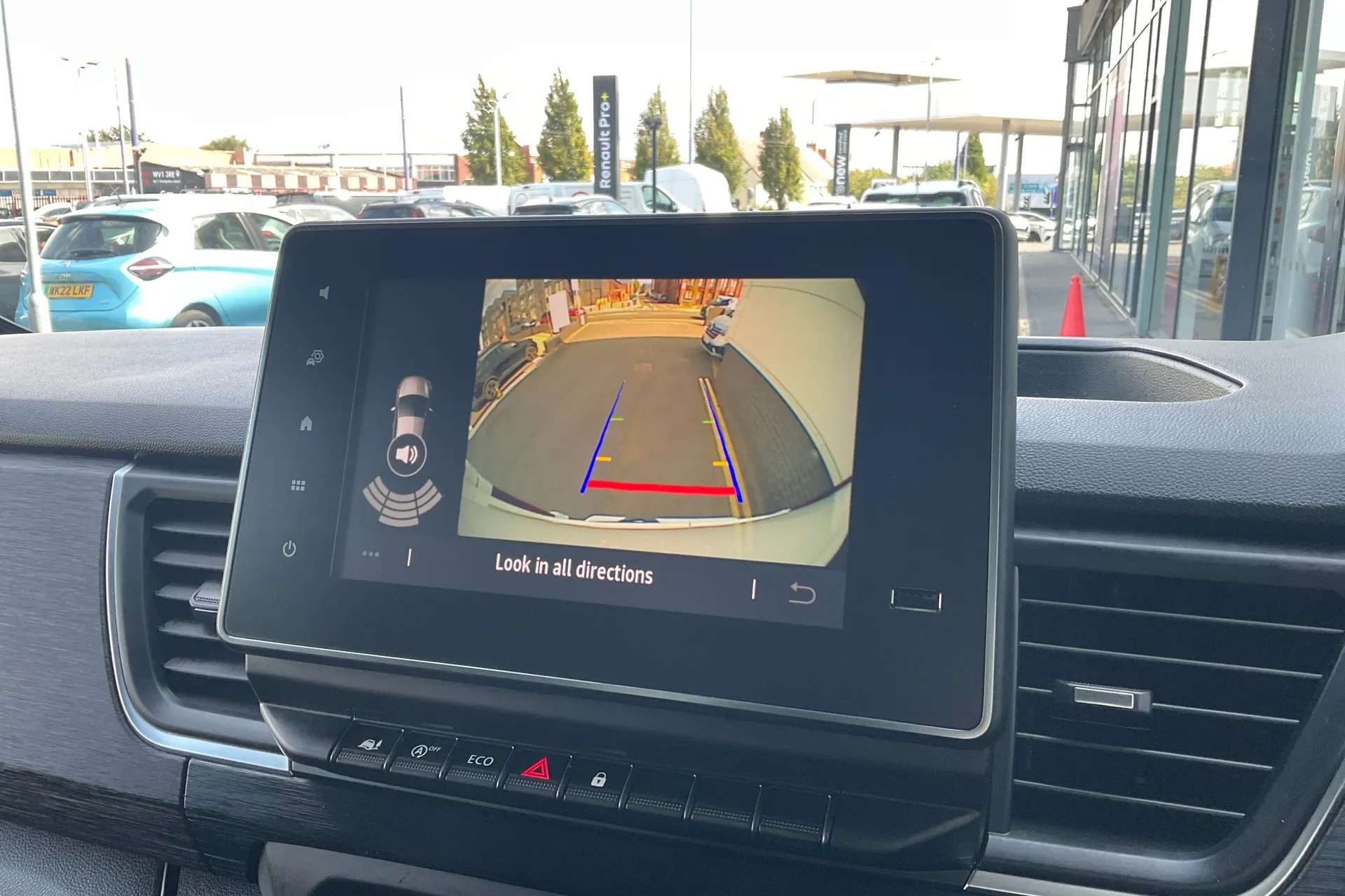 2024 RENAULT TRAFIC 2024 RENAULT TRAFIC