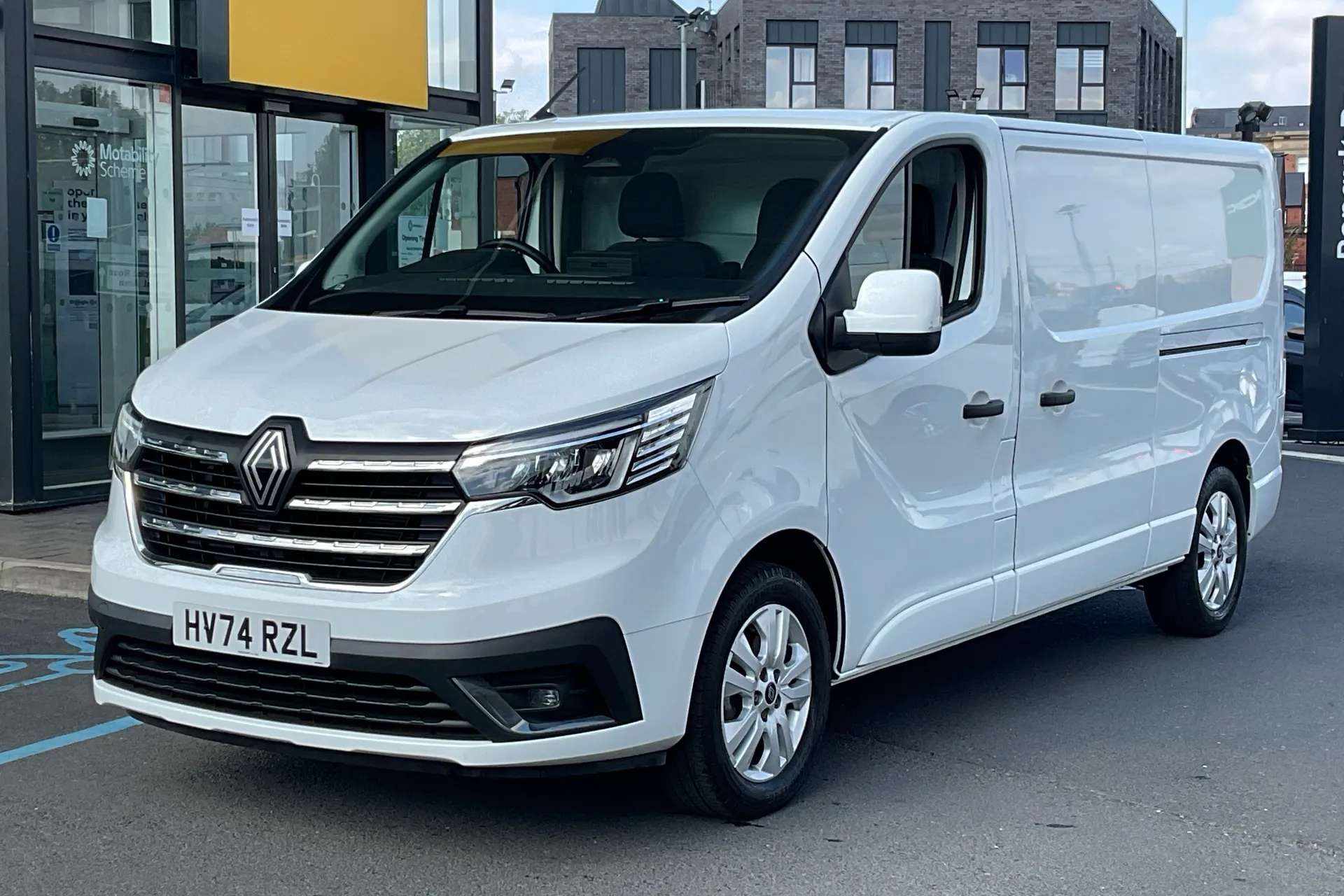 2024 RENAULT TRAFIC 2024 RENAULT TRAFIC