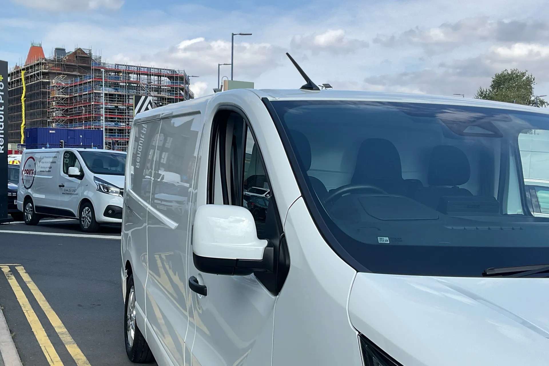 2024 RENAULT TRAFIC 2024 RENAULT TRAFIC