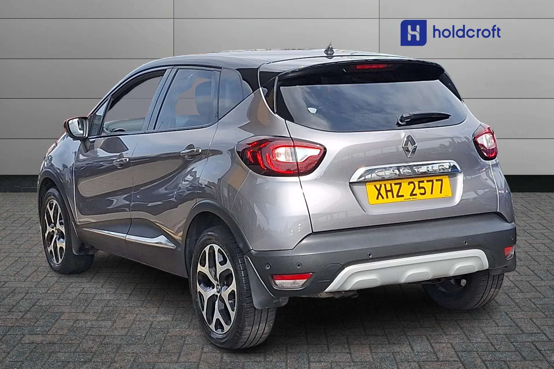 A 2019 RENAULT CAPTUR 1.3 TCE 130 GT Line 5dr A 2019 RENAULT CAPTUR 1.3 TCE 130 GT Line 5dr