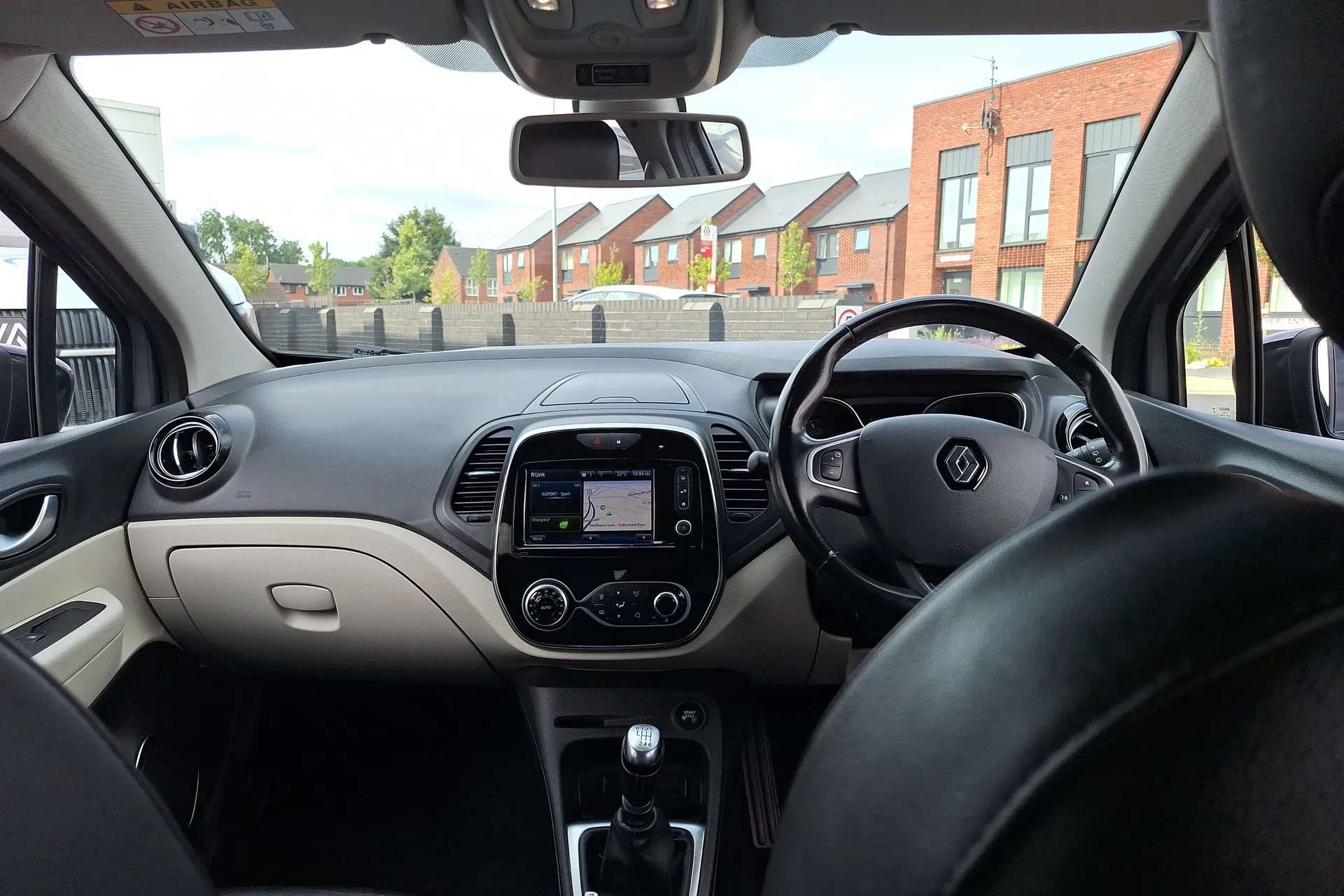 A 2019 RENAULT CAPTUR 1.3 TCE 130 GT Line 5dr A 2019 RENAULT CAPTUR 1.3 TCE 130 GT Line 5dr