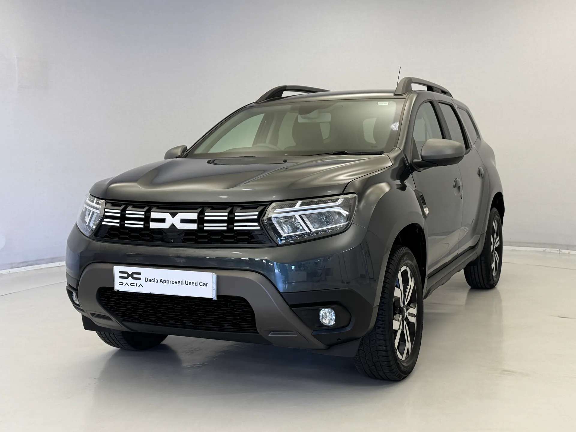 A 2023 DACIA DUSTER 1.3 TCe 130 Journey 5dr A 2023 DACIA DUSTER 1.3 TCe 130 Journey 5dr
