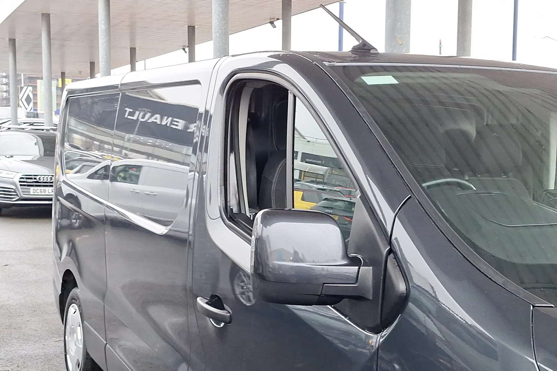 2023 RENAULT TRAFIC 2023 RENAULT TRAFIC