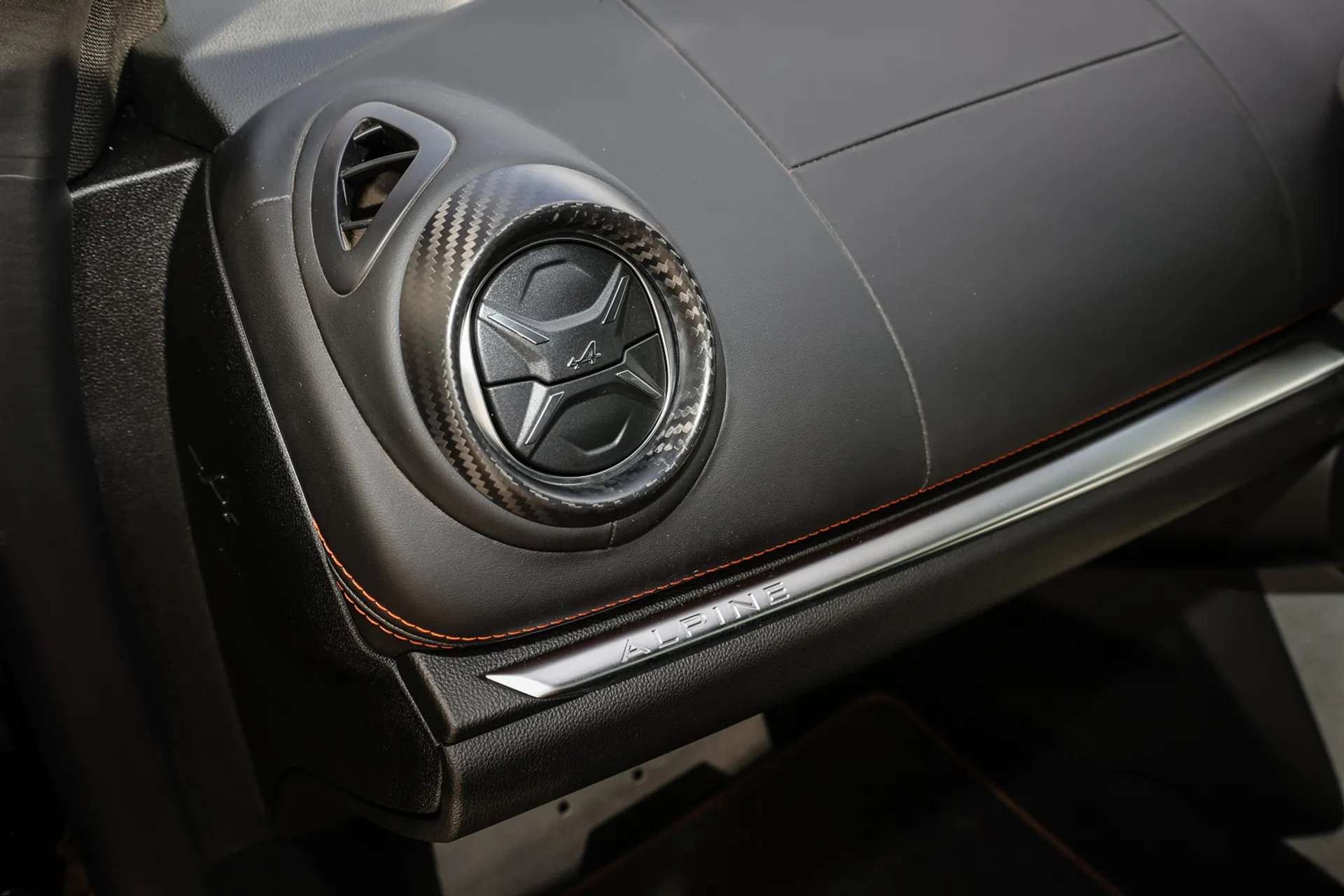 2024 ALPINE A110 2024 ALPINE A110