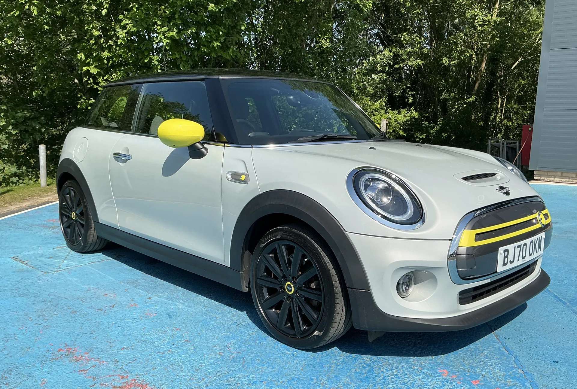A 2020 MINI HATCH 135kW Cooper S Level 2 33kWh 3dr Auto A 2020 MINI HATCH 135kW Cooper S Level 2 33kWh 3dr Auto