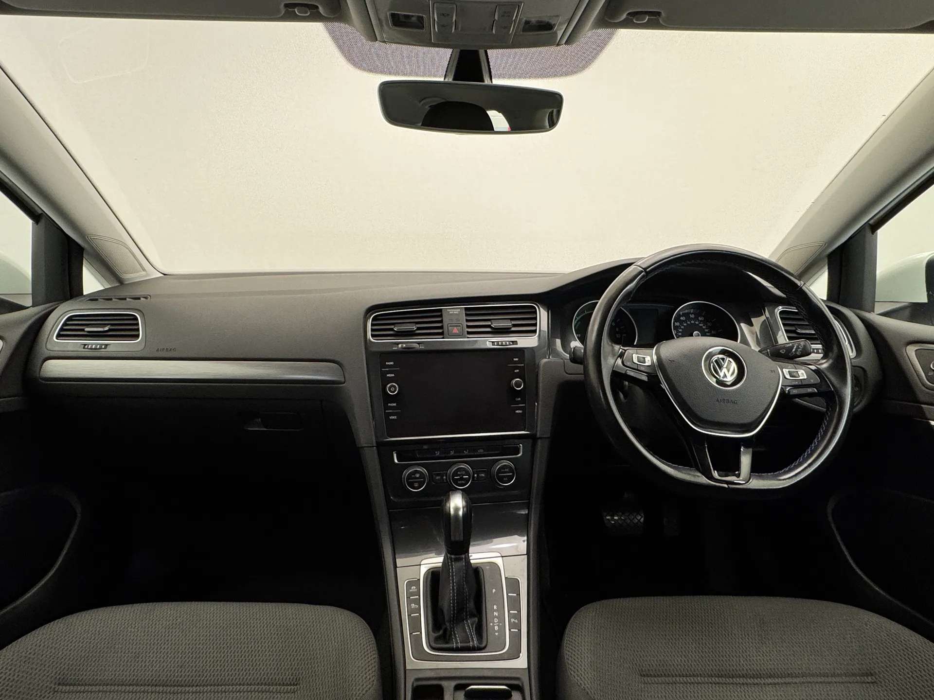 2020 VOLKSWAGEN GOLF 2020 VOLKSWAGEN GOLF