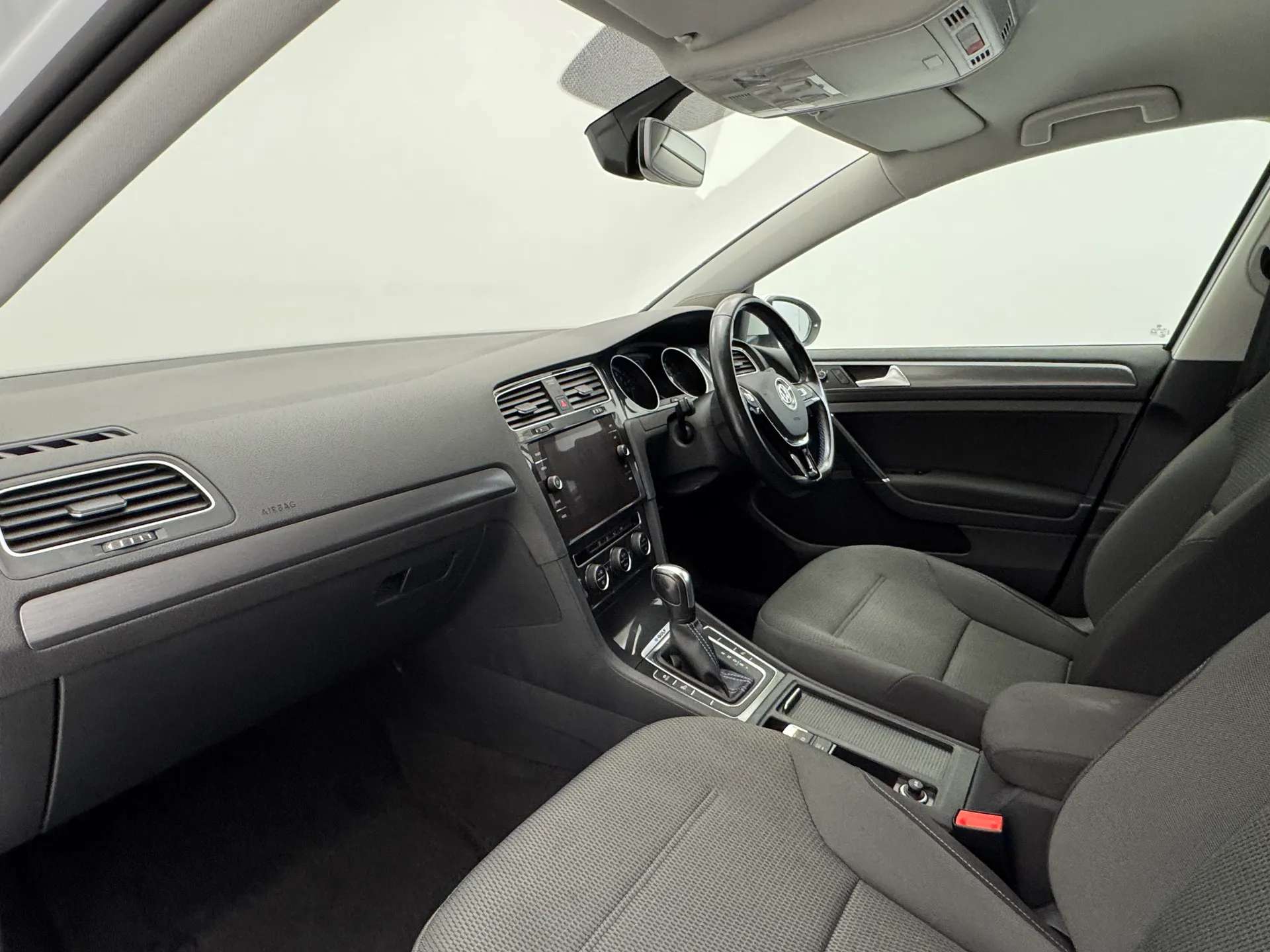 2020 VOLKSWAGEN GOLF 2020 VOLKSWAGEN GOLF