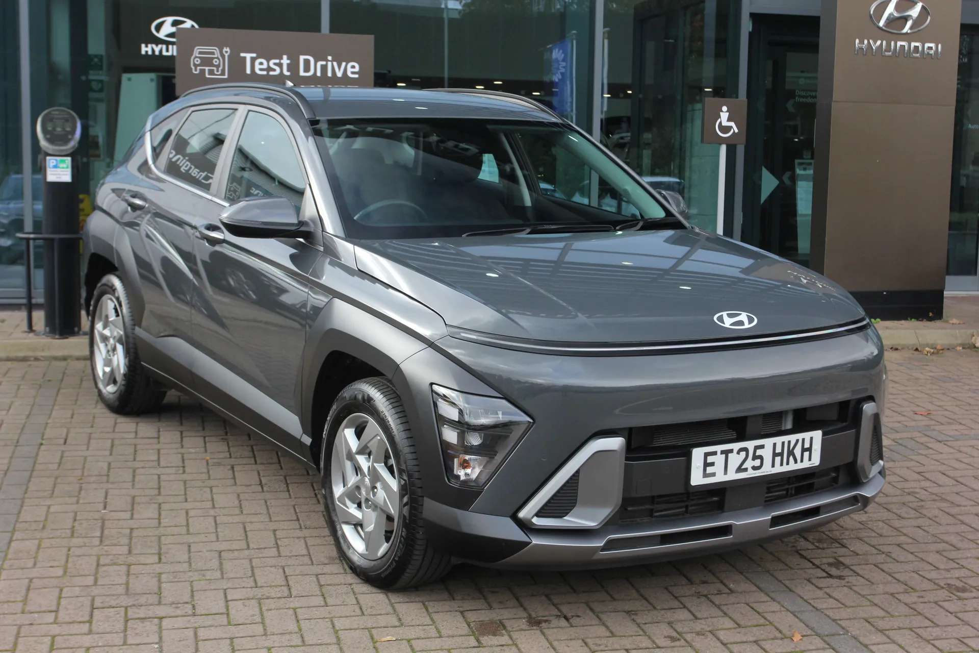 A 2025 HYUNDAI KONA 1.6T 138 Advance 5dr ZERO DEPOSIT FINANCE AVAILABLE A 2025 HYUNDAI KONA 1.6T 138 Advance 5dr ZERO DEPOSIT FINANCE AVAILABLE