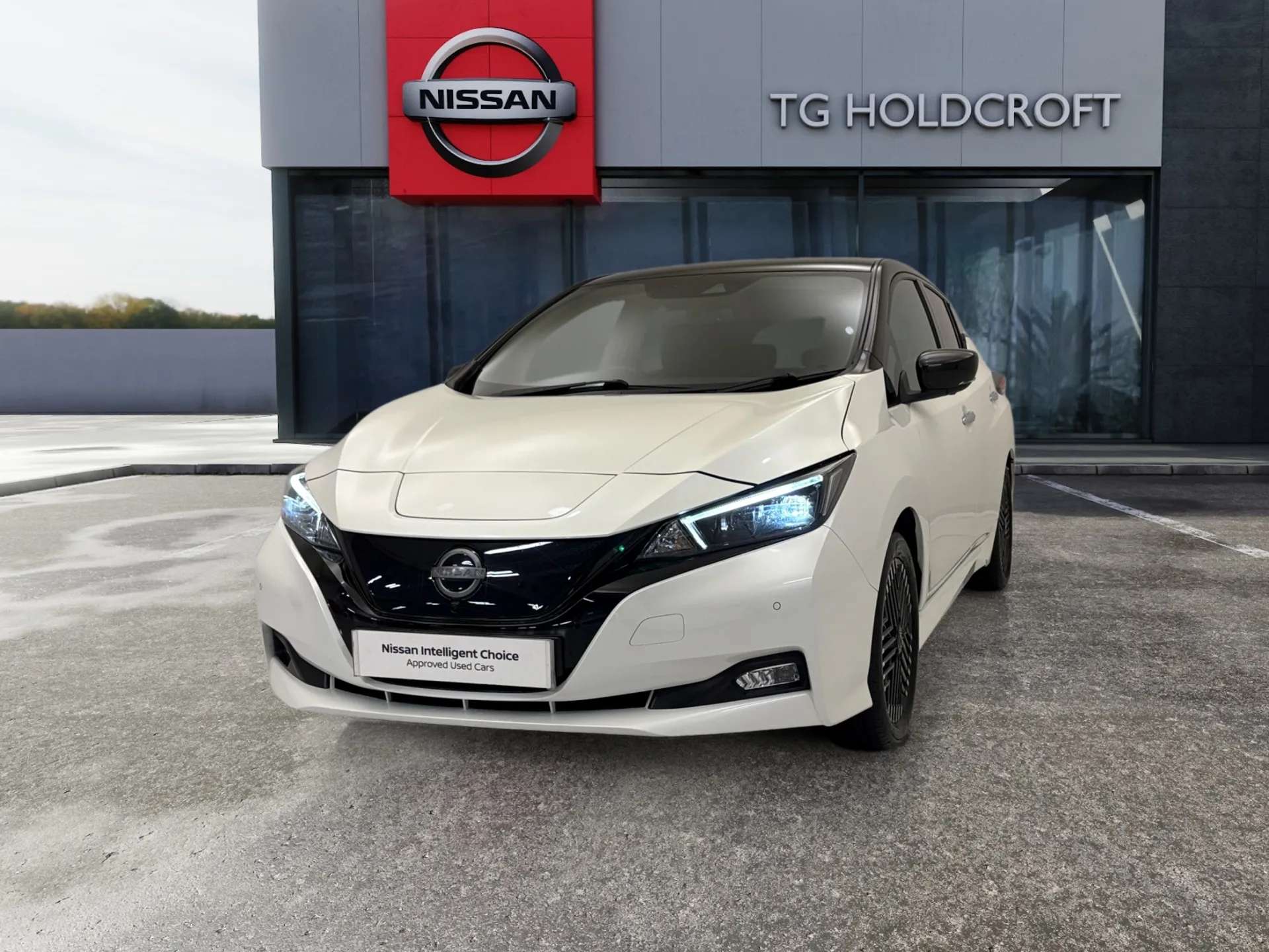 A 2022 NISSAN LEAF 110kW Tekna 39kWh 5dr Auto A 2022 NISSAN LEAF 110kW Tekna 39kWh 5dr Auto