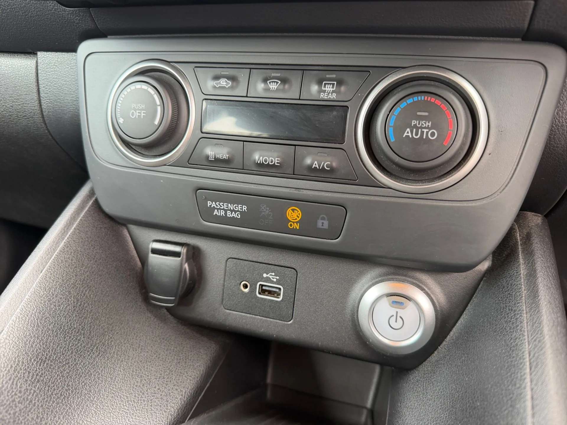 2022 NISSAN LEAF 2022 NISSAN LEAF