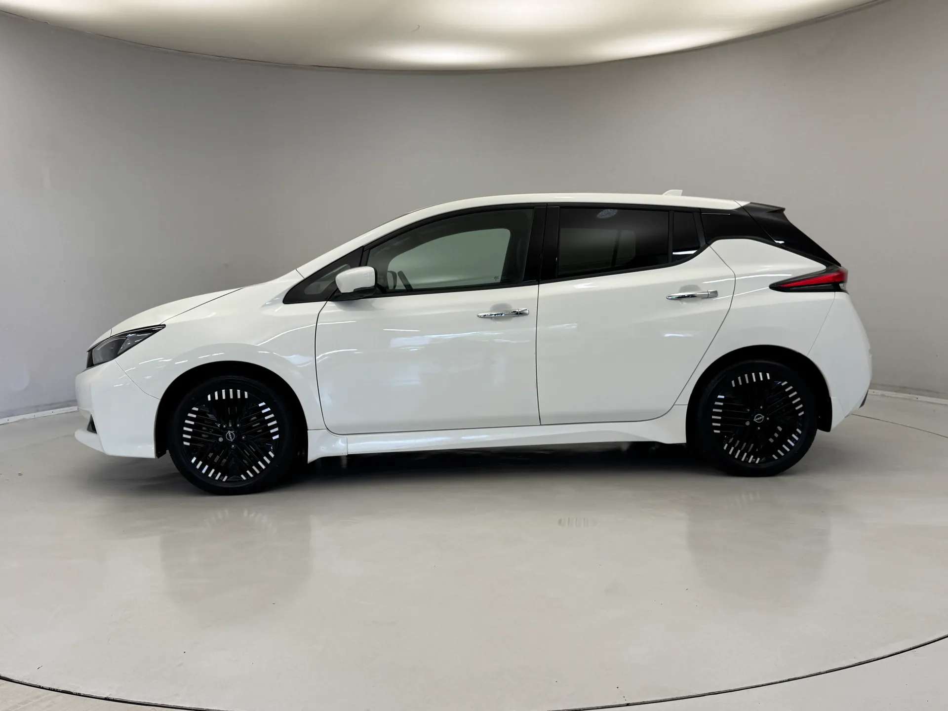 2023 NISSAN LEAF 2023 NISSAN LEAF