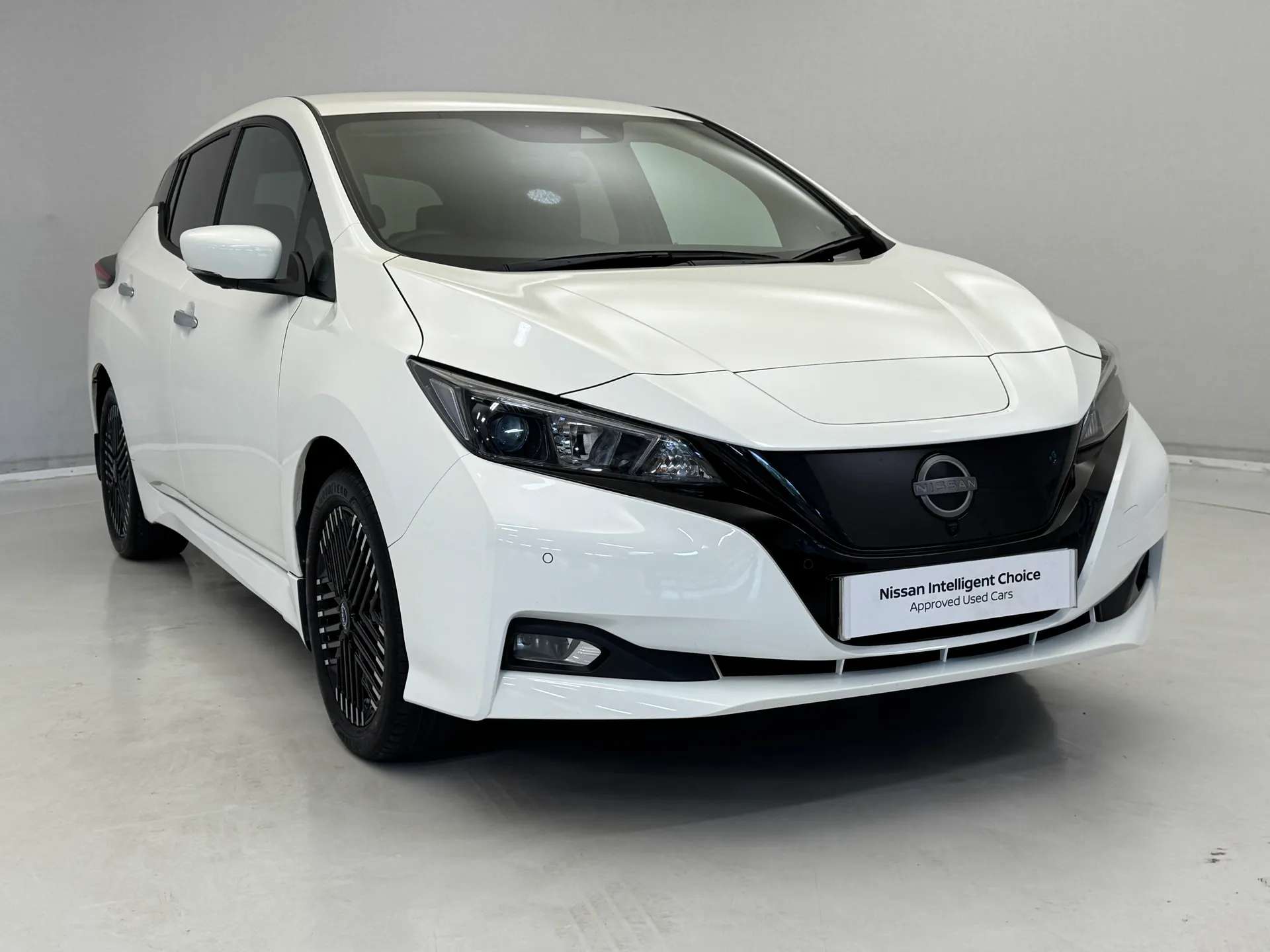 A 2023 NISSAN LEAF 110kW Shiro 39kWh 5dr Auto A 2023 NISSAN LEAF 110kW Shiro 39kWh 5dr Auto