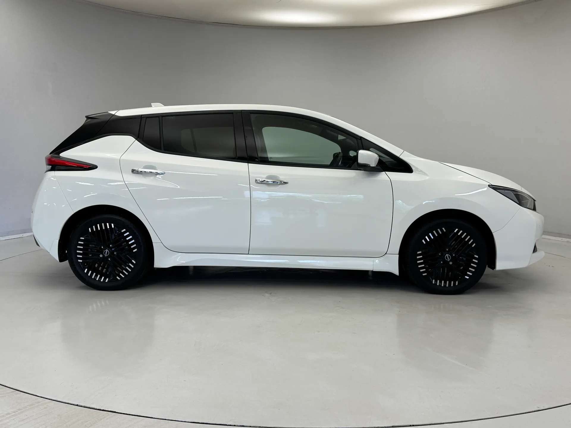 2023 NISSAN LEAF 2023 NISSAN LEAF