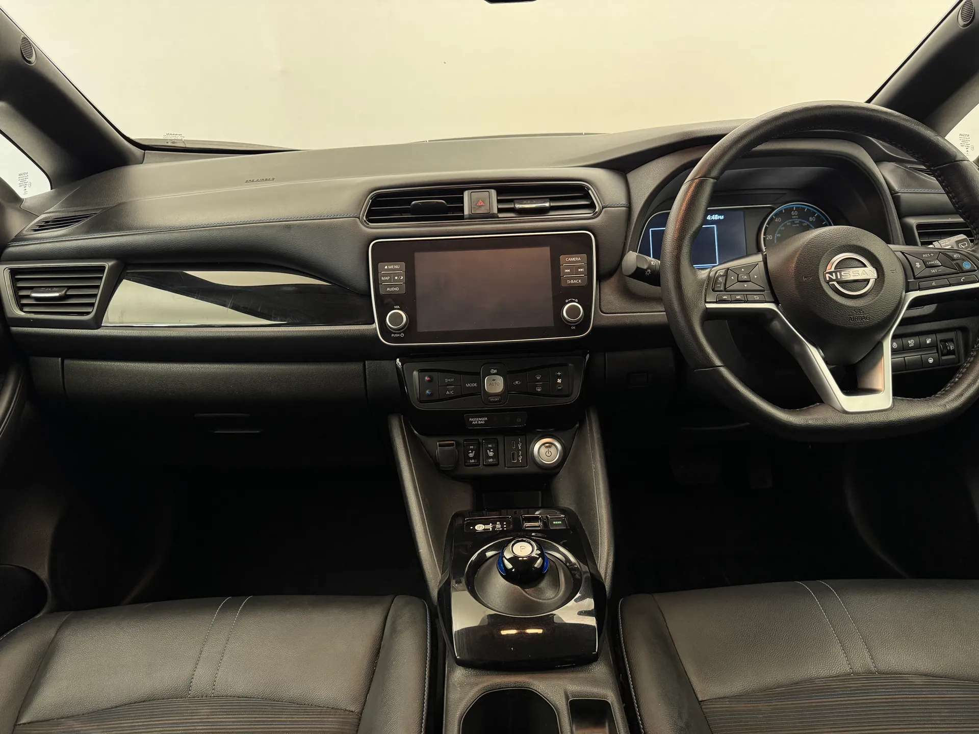 A 2023 NISSAN LEAF 110kW Shiro 39kWh 5dr Auto A 2023 NISSAN LEAF 110kW Shiro 39kWh 5dr Auto