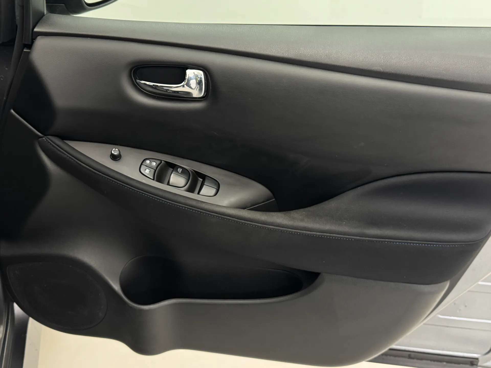 2022 NISSAN LEAF 2022 NISSAN LEAF