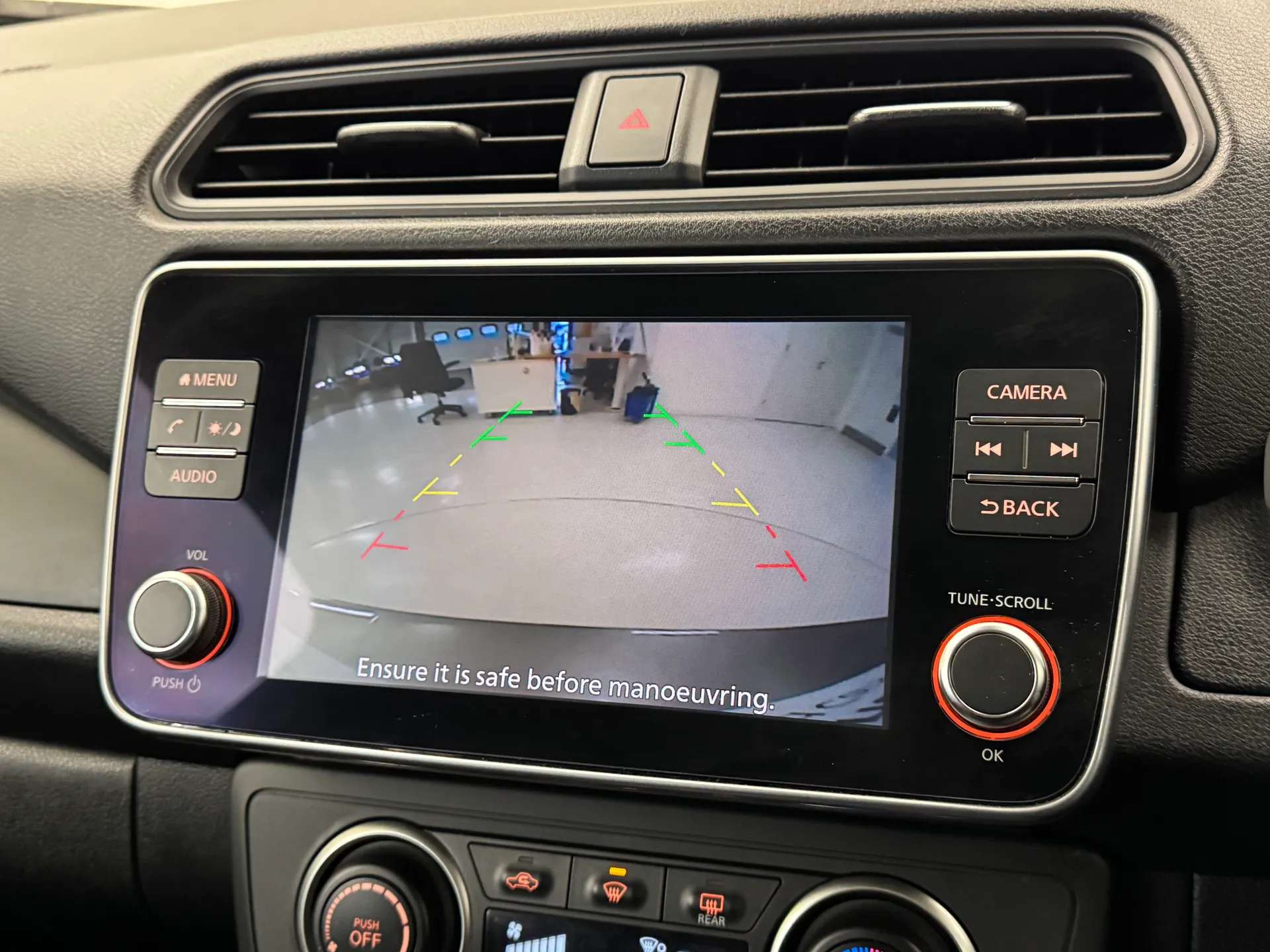 2022 NISSAN LEAF 2022 NISSAN LEAF