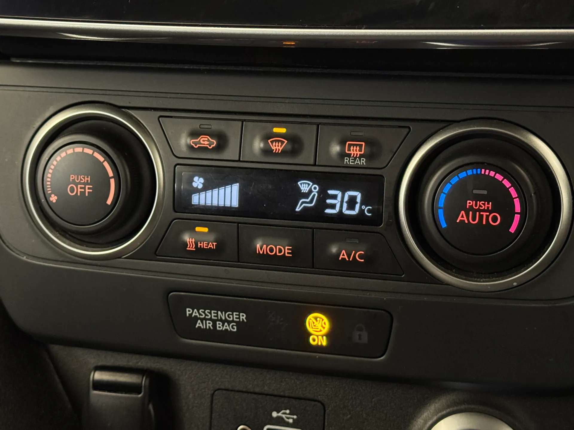 2022 NISSAN LEAF 2022 NISSAN LEAF