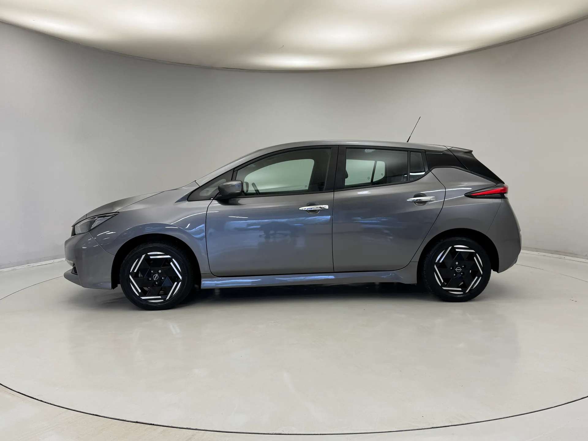 2022 NISSAN LEAF 2022 NISSAN LEAF