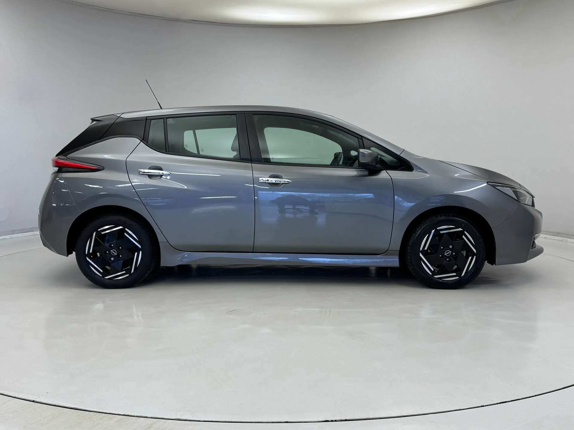 2022 NISSAN LEAF 2022 NISSAN LEAF