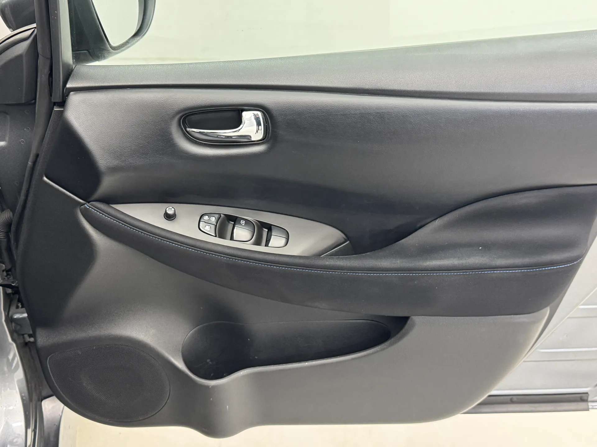 2022 NISSAN LEAF 2022 NISSAN LEAF