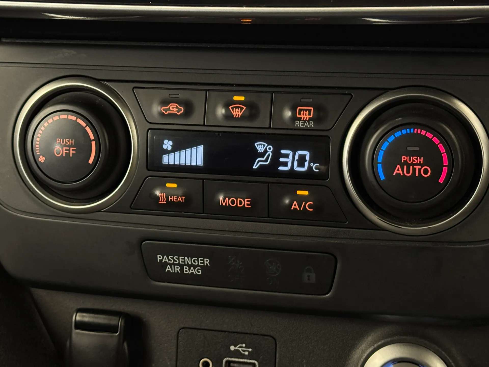 2022 NISSAN LEAF 2022 NISSAN LEAF