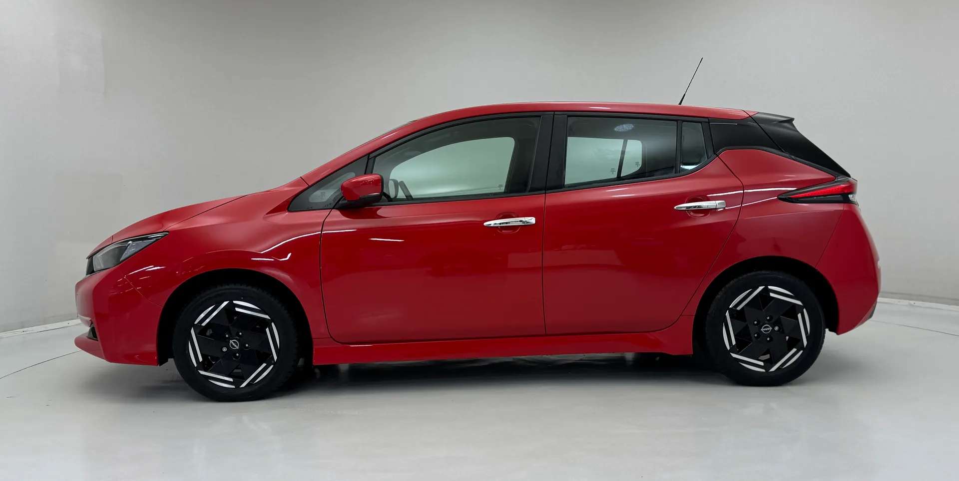 2022 NISSAN LEAF 2022 NISSAN LEAF