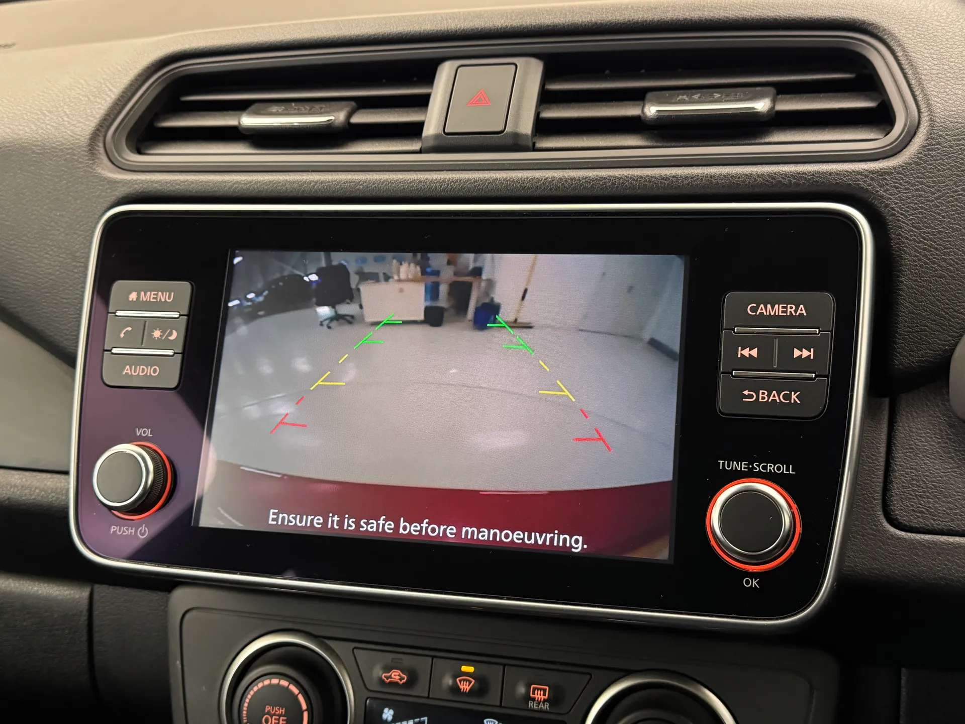 2022 NISSAN LEAF 2022 NISSAN LEAF