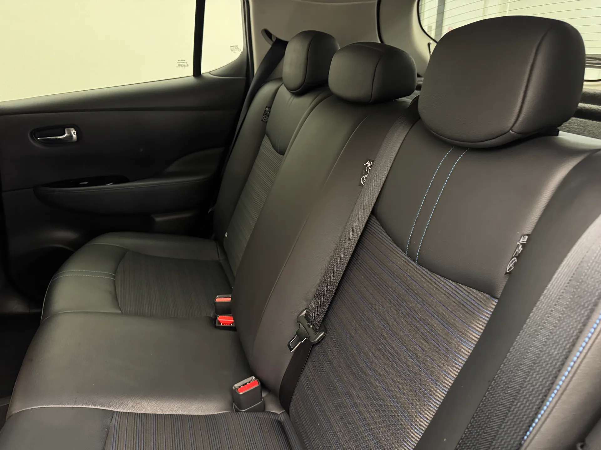 2022 NISSAN LEAF 2022 NISSAN LEAF