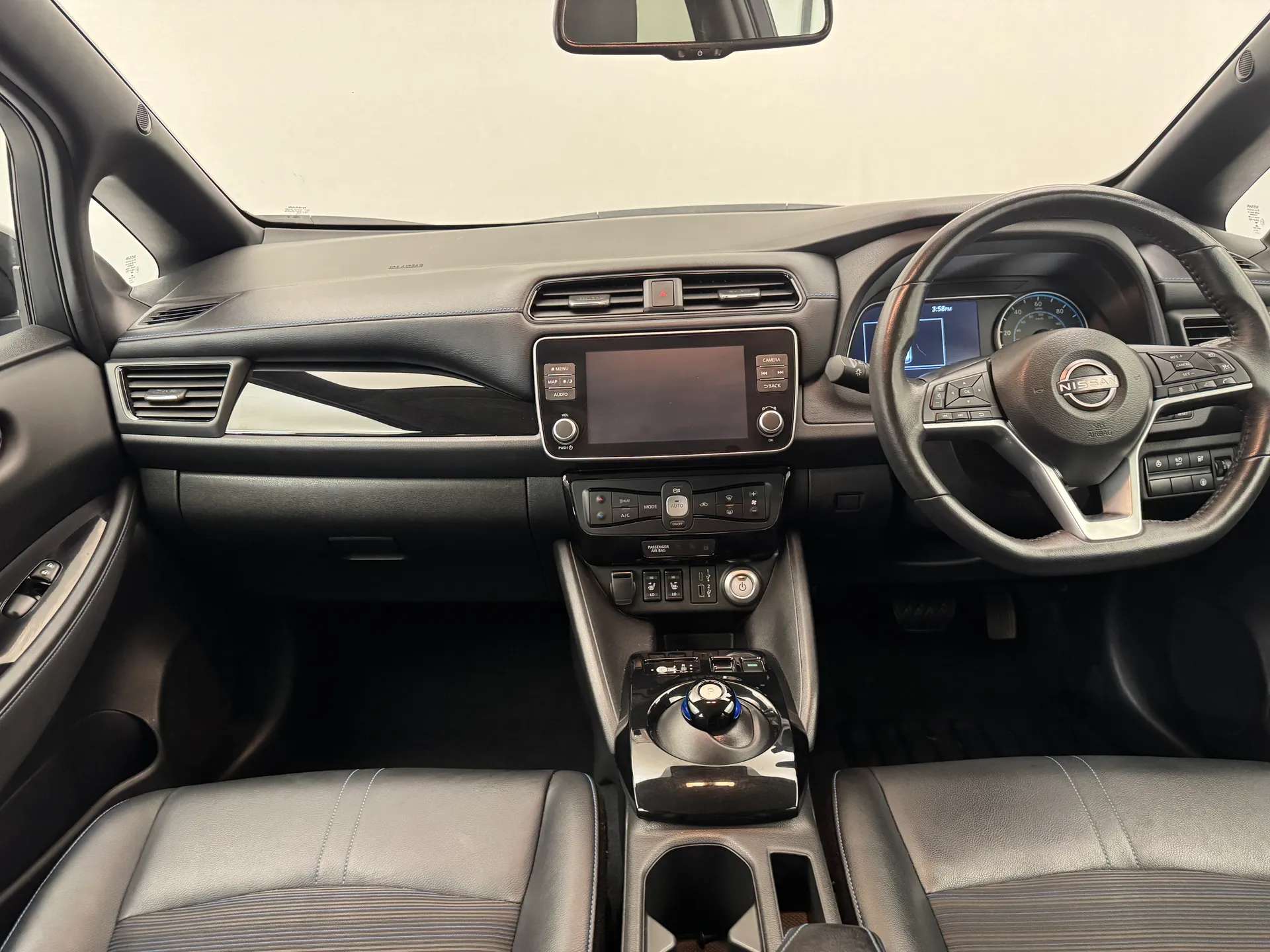 A 2022 NISSAN LEAF 110kW N-Connecta 39kWh 5dr Auto A 2022 NISSAN LEAF 110kW N-Connecta 39kWh 5dr Auto