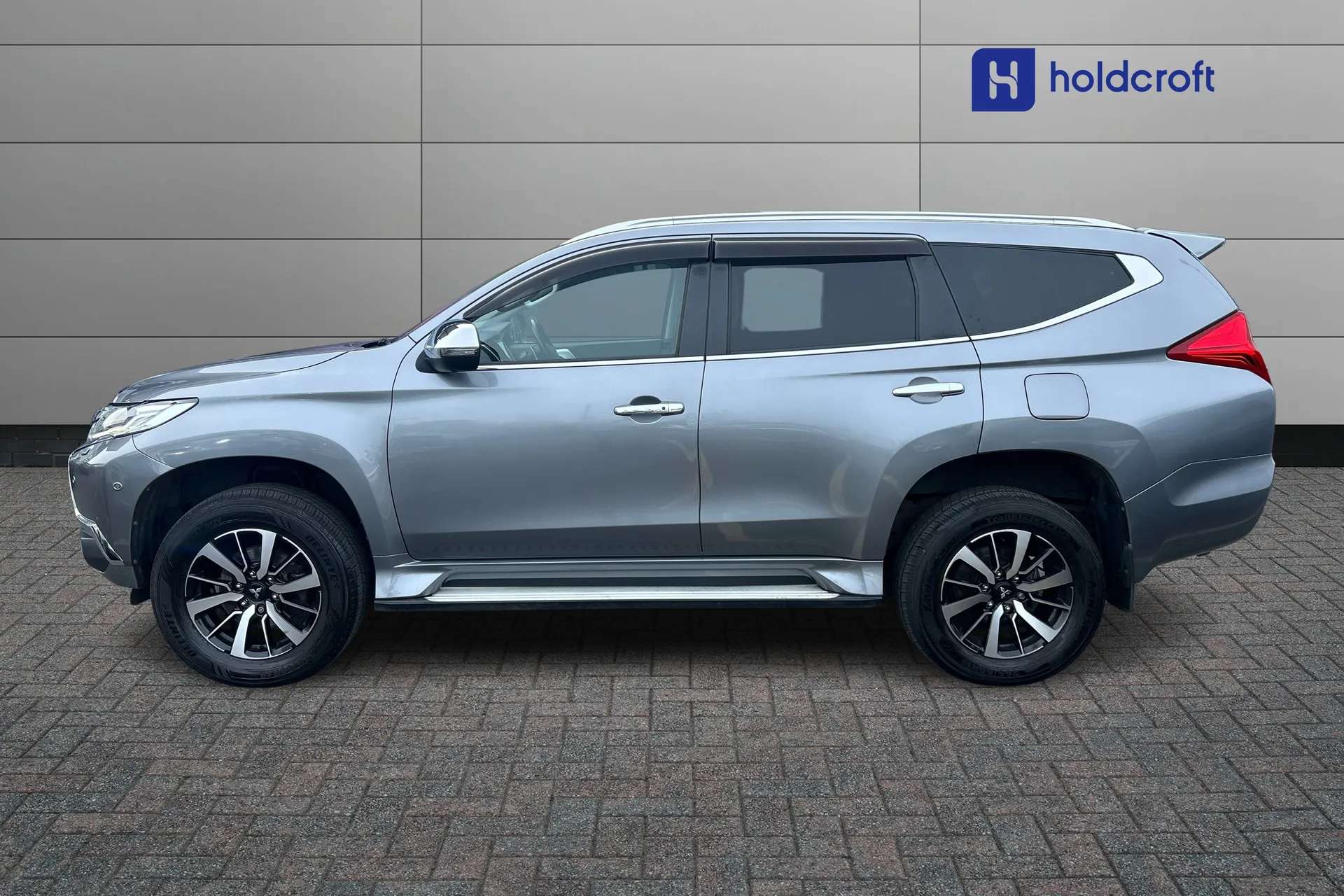 2018 MITSUBISHI SHOGUN SPORT 2018 MITSUBISHI SHOGUN SPORT