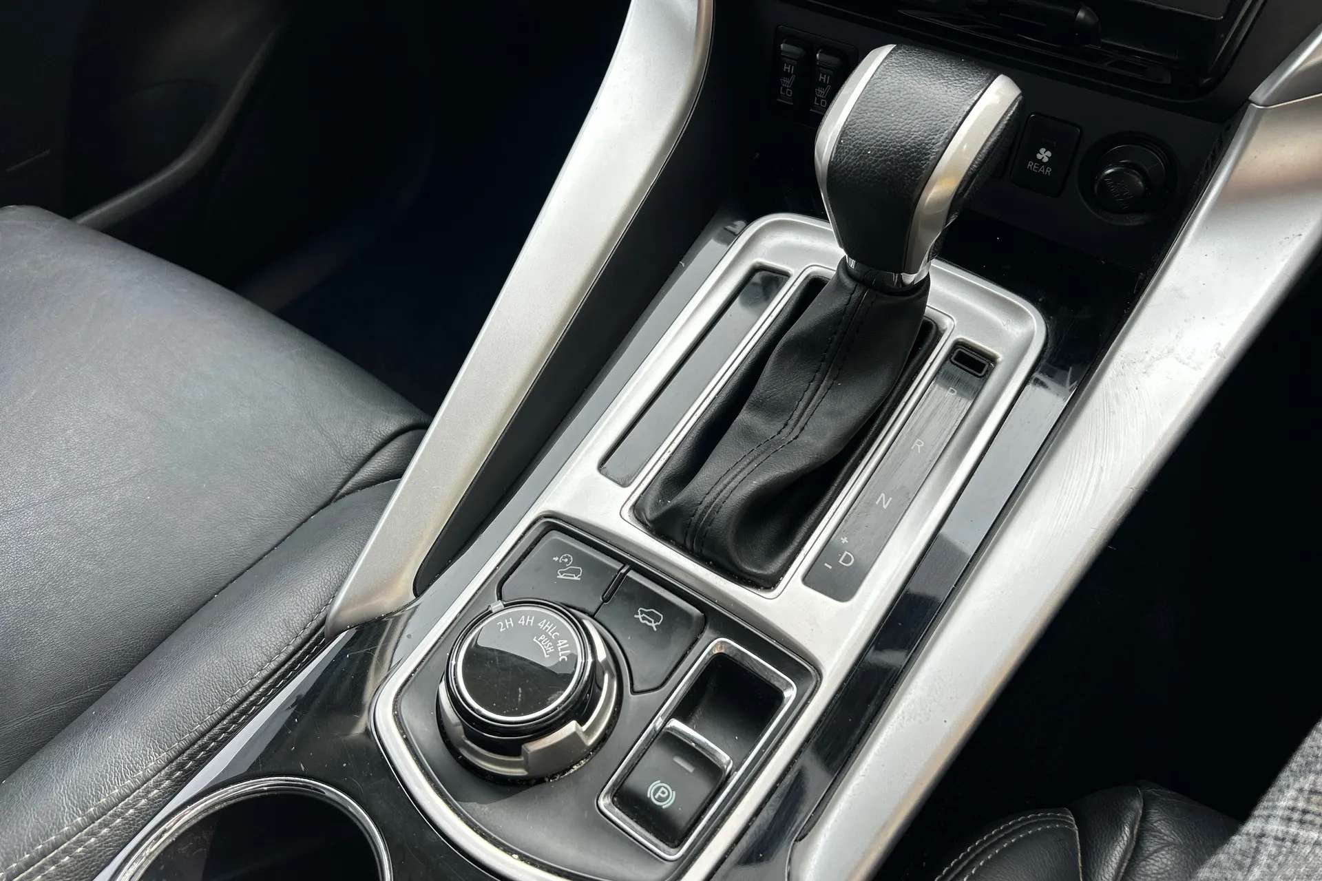 2018 MITSUBISHI SHOGUN SPORT 2018 MITSUBISHI SHOGUN SPORT