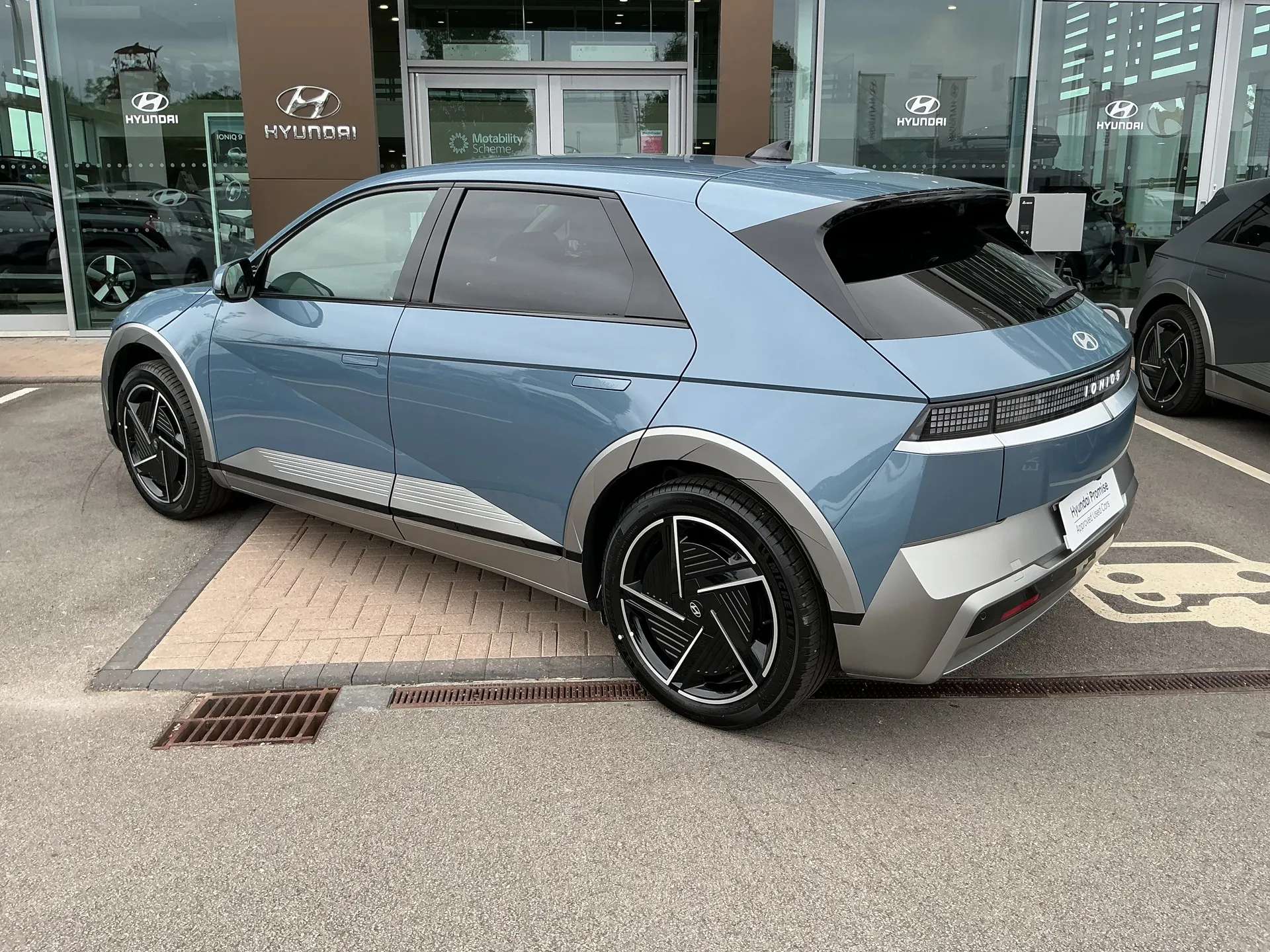 A 2026 HYUNDAI IONIQ 5 168kW Ultimate 84 kWh 5dr Auto A 2026 HYUNDAI IONIQ 5 168kW Ultimate 84 kWh 5dr Auto