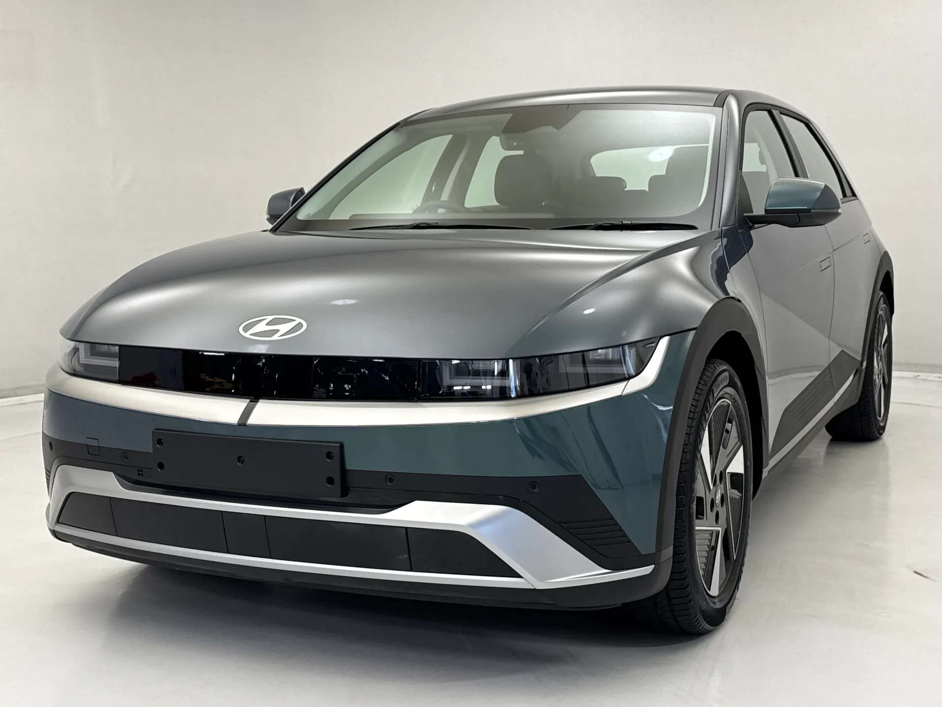 A 2026 HYUNDAI IONIQ 5 168kW Premium 84 kWh 5dr Auto A 2026 HYUNDAI IONIQ 5 168kW Premium 84 kWh 5dr Auto