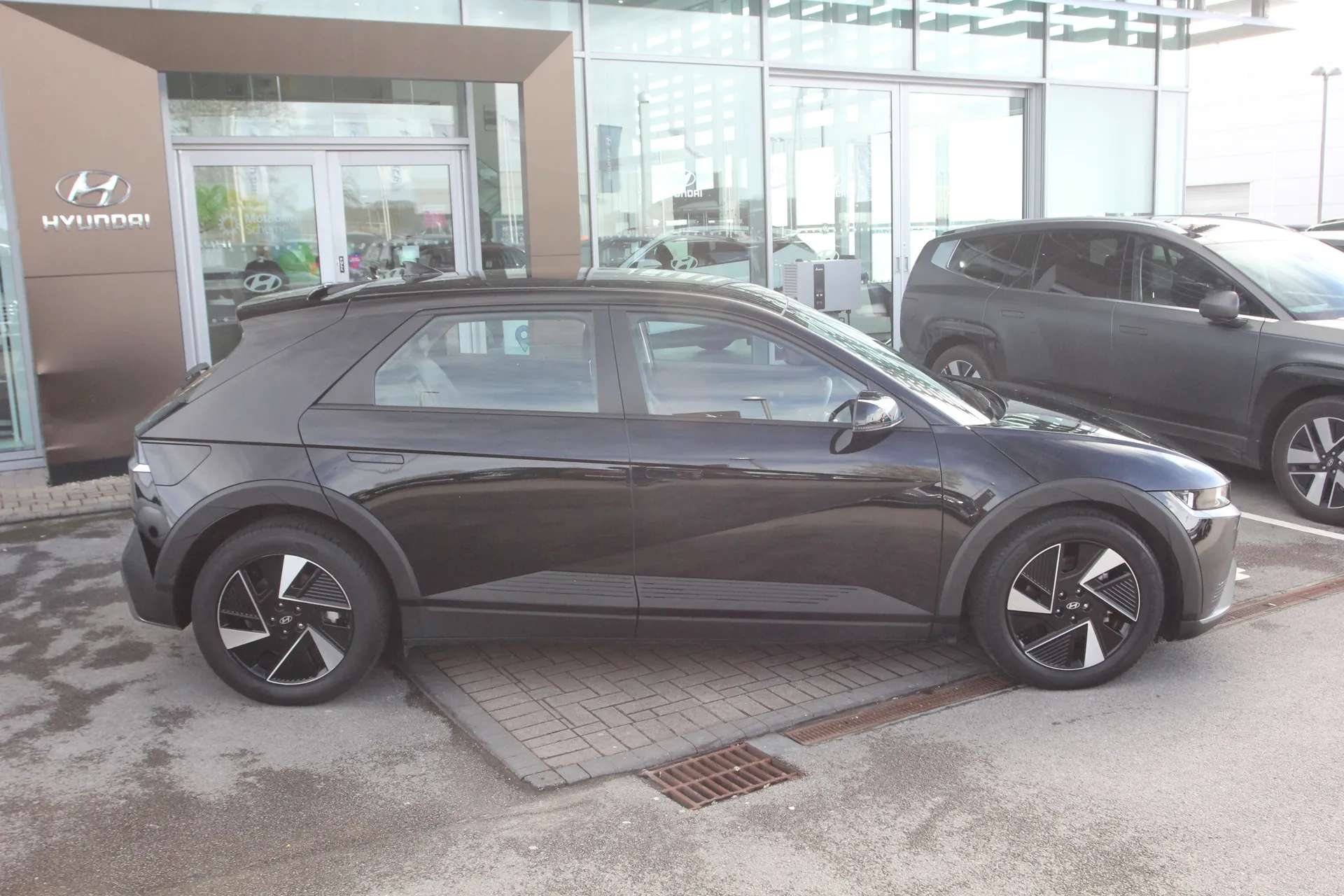 A 2025 HYUNDAI IONIQ 5 168kW Premium 84 kWh 5dr Auto A 2025 HYUNDAI IONIQ 5 168kW Premium 84 kWh 5dr Auto