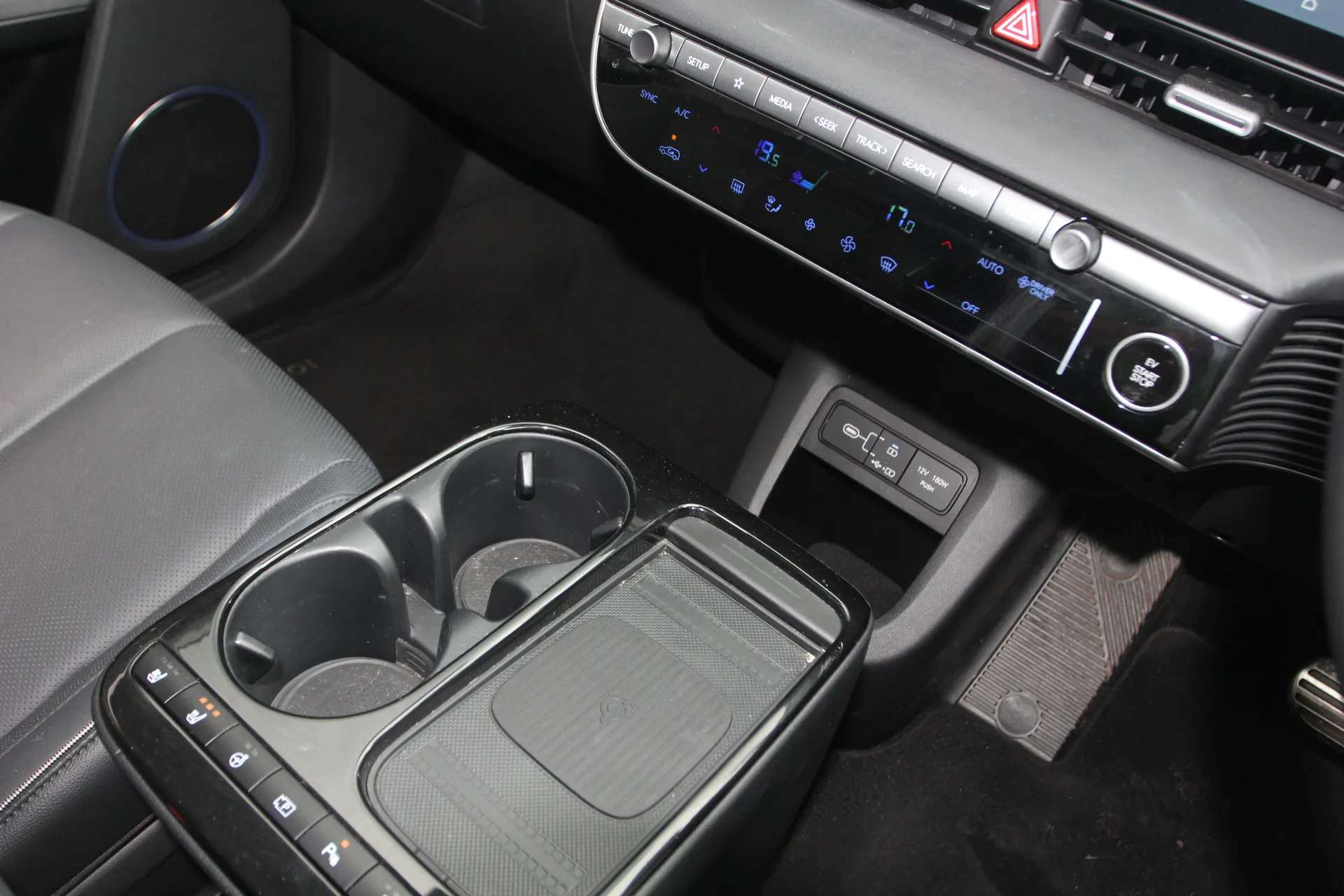 2024 HYUNDAI IONIQ 5 2024 HYUNDAI IONIQ 5