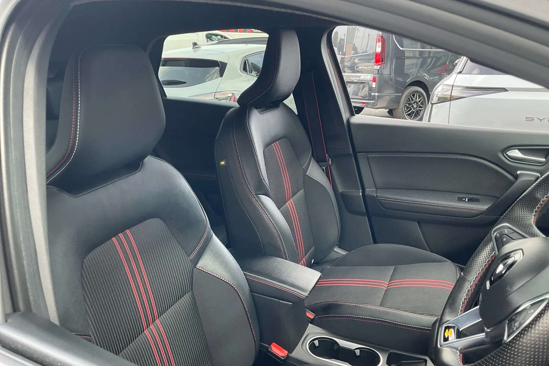 2023 RENAULT CAPTUR 2023 RENAULT CAPTUR