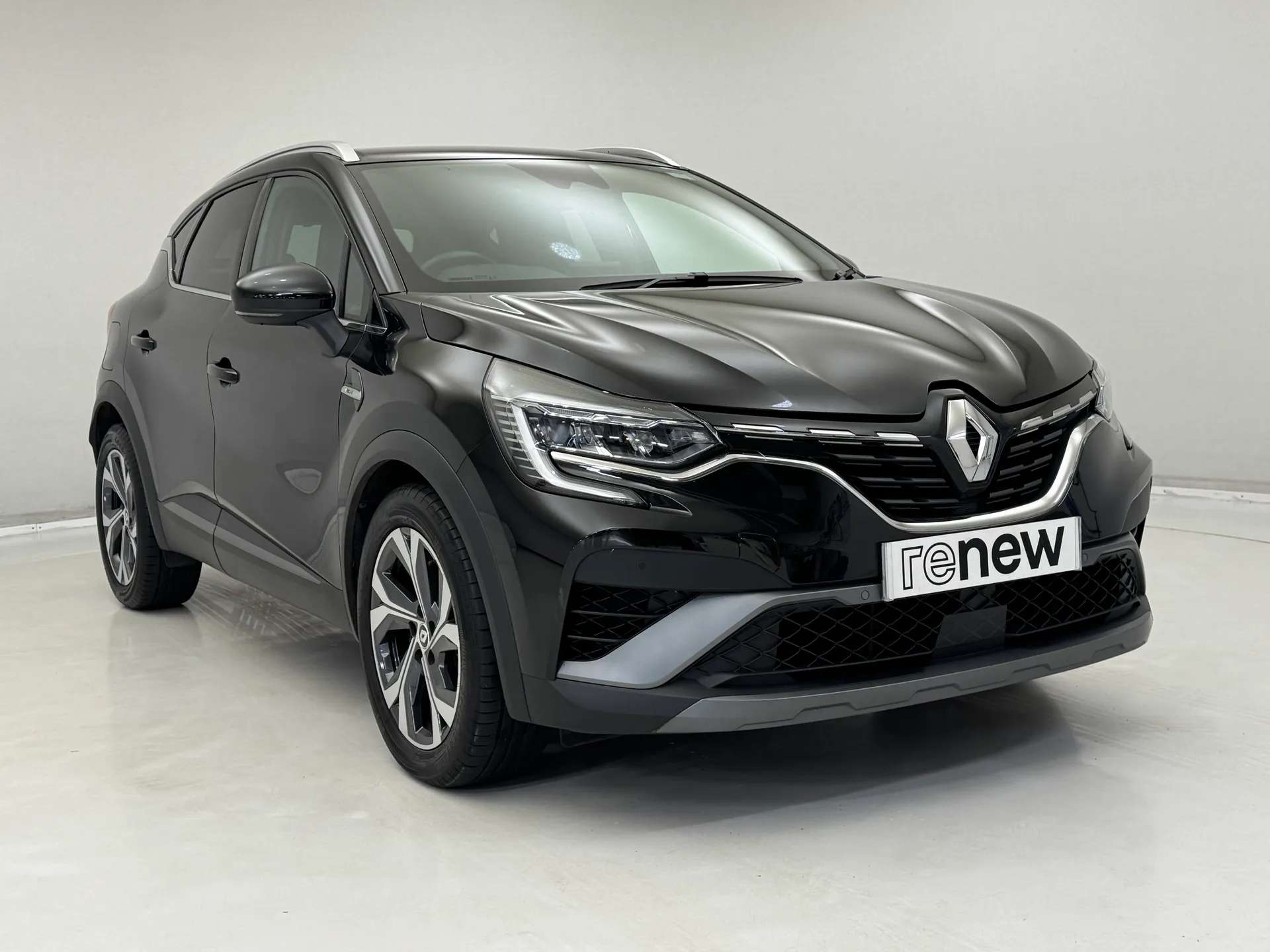 A 2022 RENAULT CAPTUR 1.3 Mild hybrid 140 R.S. Line 5dr A 2022 RENAULT CAPTUR 1.3 Mild hybrid 140 R.S. Line 5dr