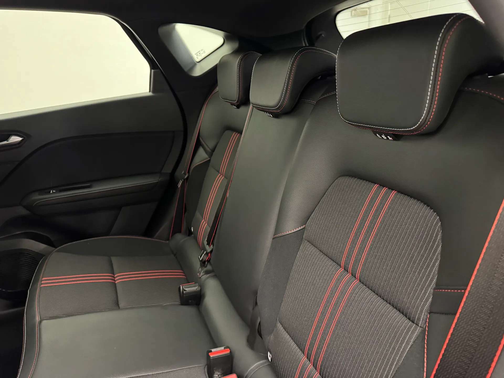 2022 RENAULT CAPTUR 2022 RENAULT CAPTUR