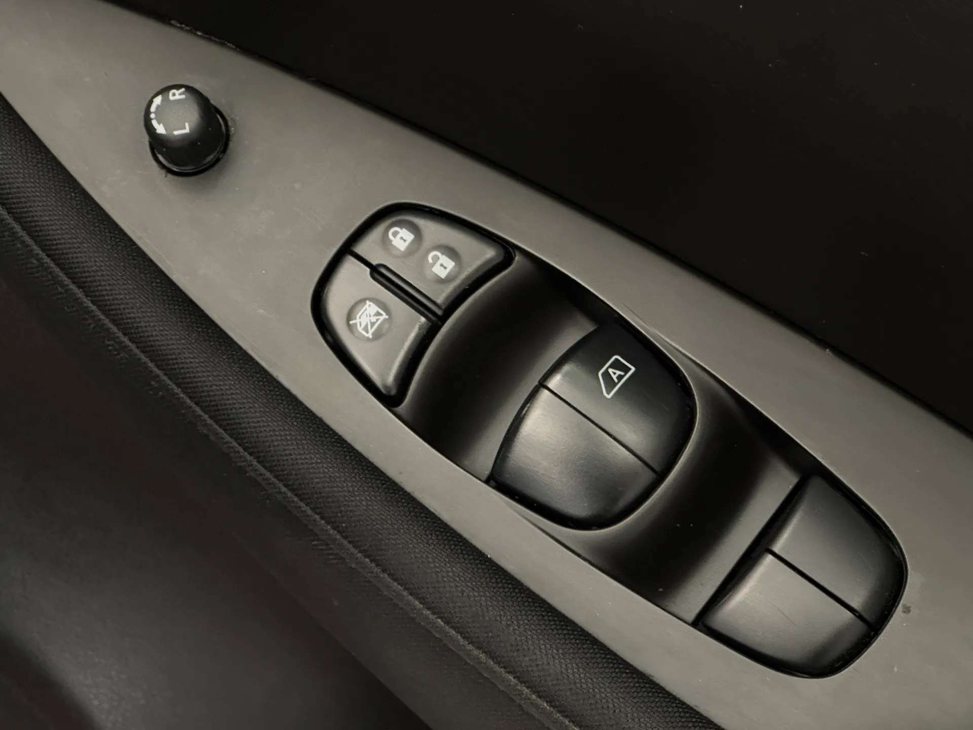2022 NISSAN LEAF 2022 NISSAN LEAF