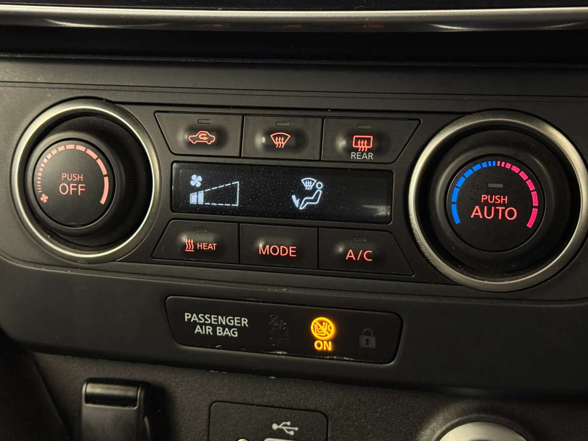2022 NISSAN LEAF 2022 NISSAN LEAF