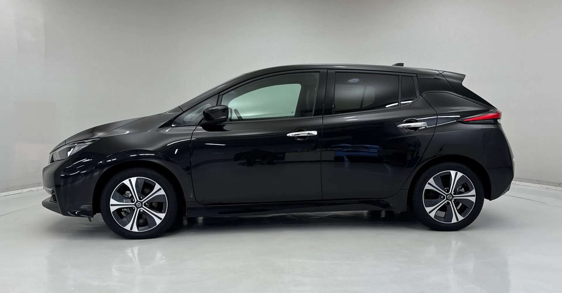 2021 NISSAN LEAF 2021 NISSAN LEAF