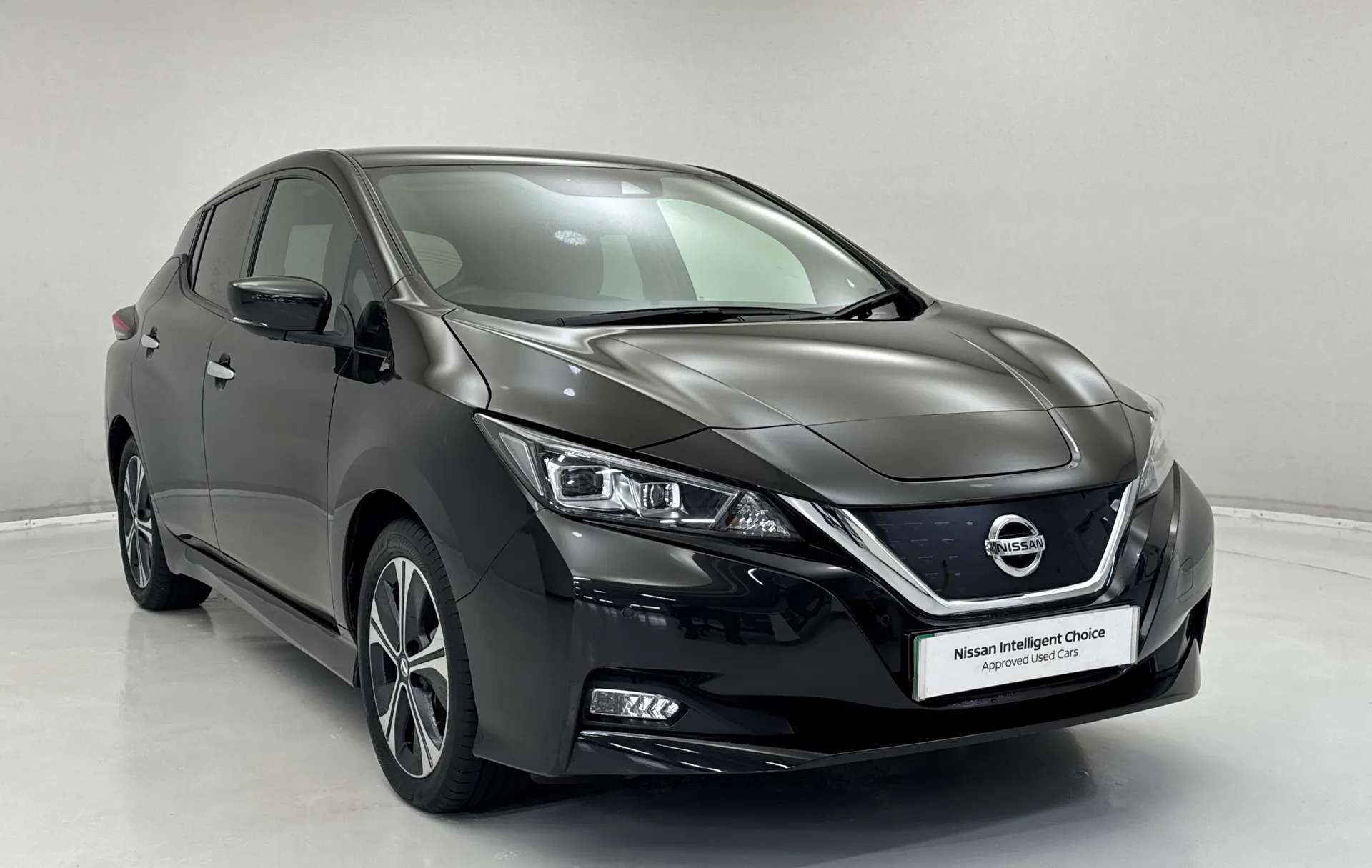 A 2021 NISSAN LEAF 110kW Tekna 40kWh 5dr Auto A 2021 NISSAN LEAF 110kW Tekna 40kWh 5dr Auto