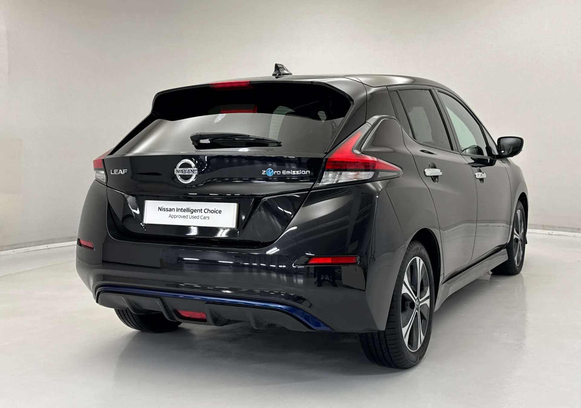 2021 NISSAN LEAF 2021 NISSAN LEAF
