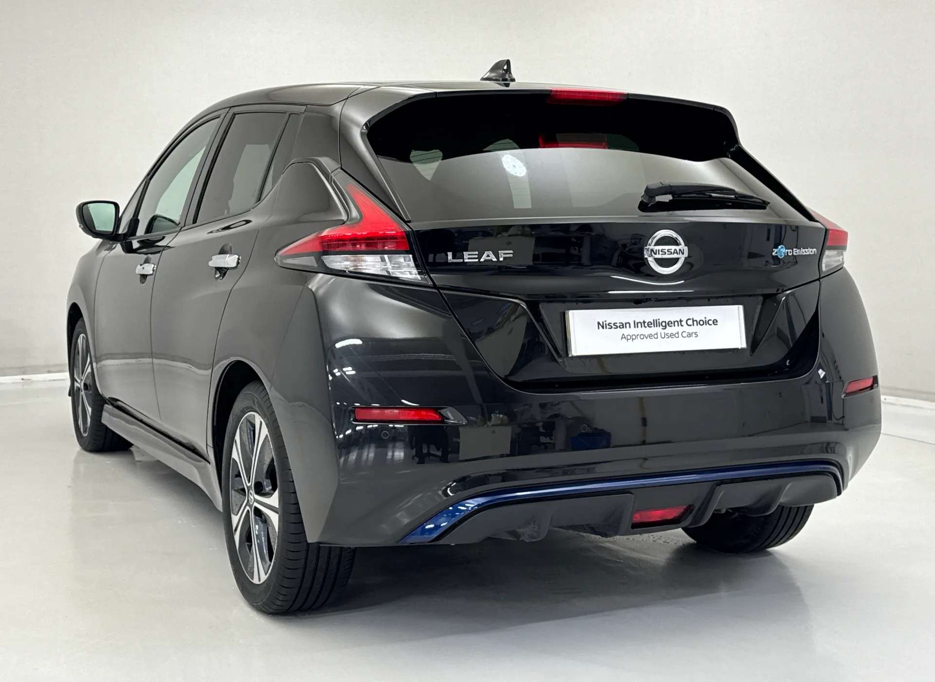 2021 NISSAN LEAF 2021 NISSAN LEAF