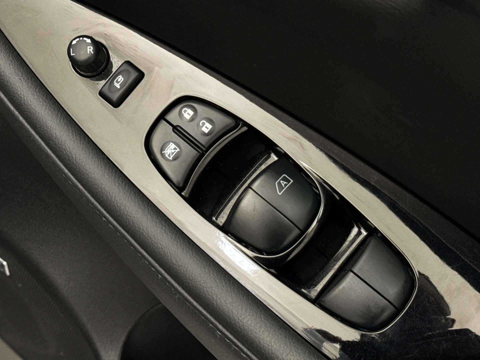 2021 NISSAN LEAF 2021 NISSAN LEAF